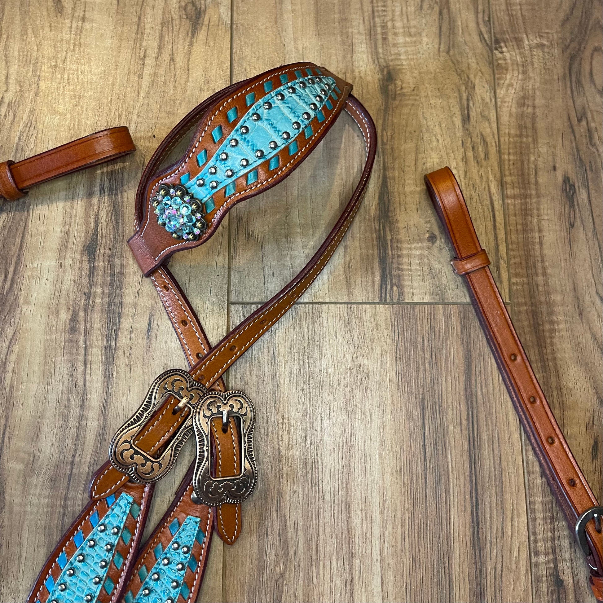 Pre- Order Turquoise on brown western tack set