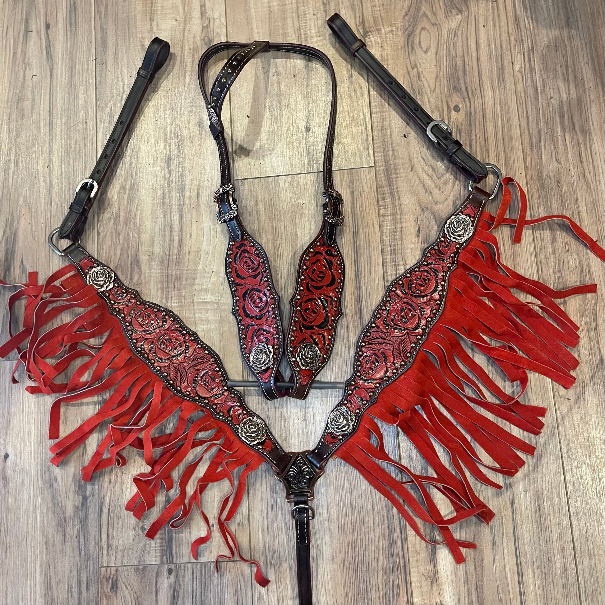 Red Rose Fringe Tooled Western Tack Set- Barrel Racing Tack Set