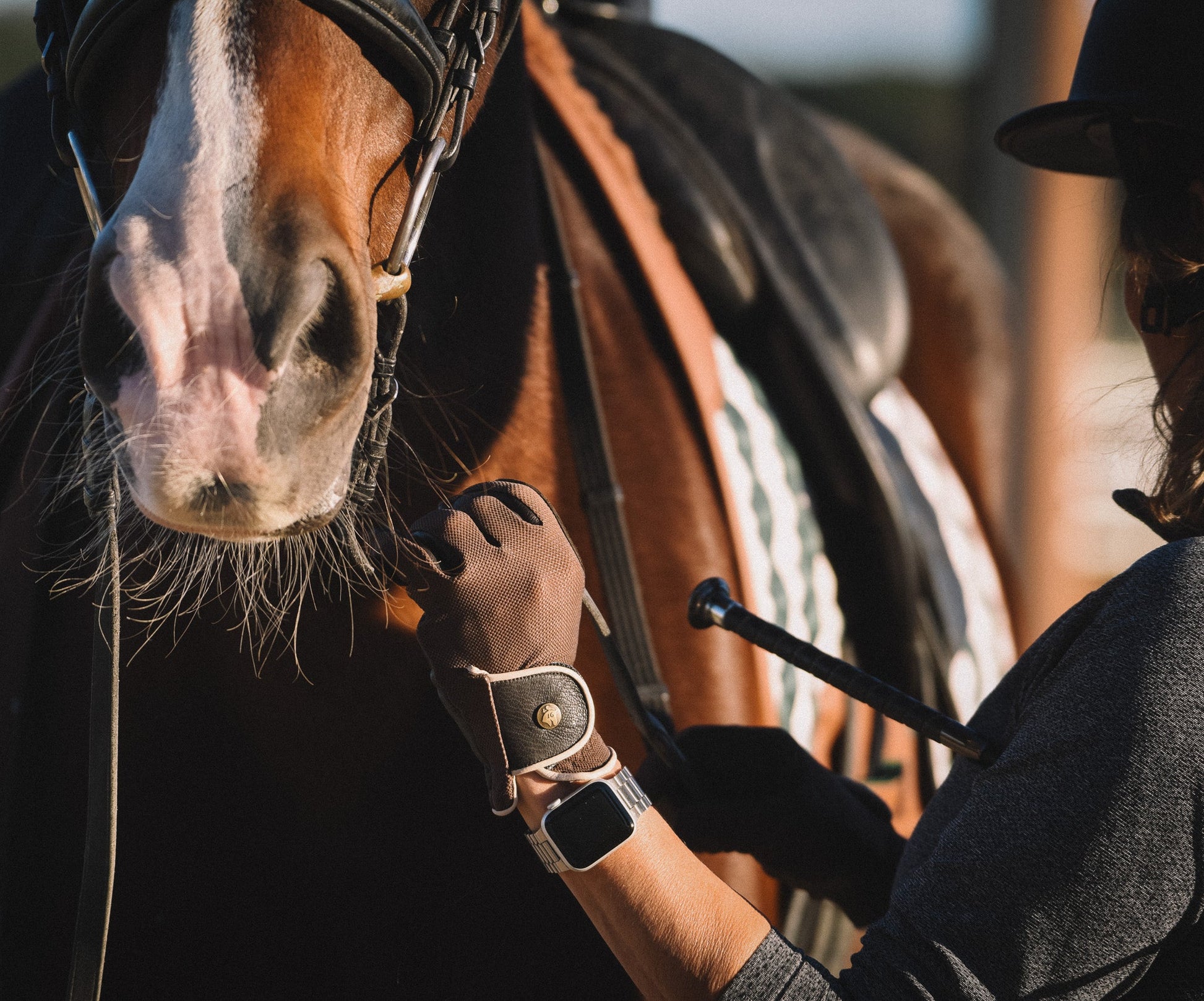 Riding Gloves, Black Mesh