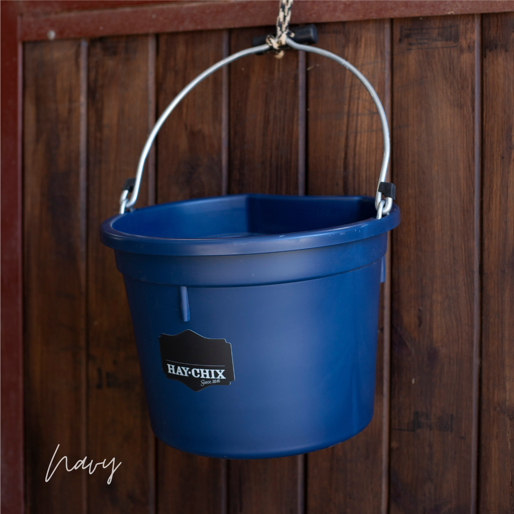 The Hay Chix® Favorite Bucket