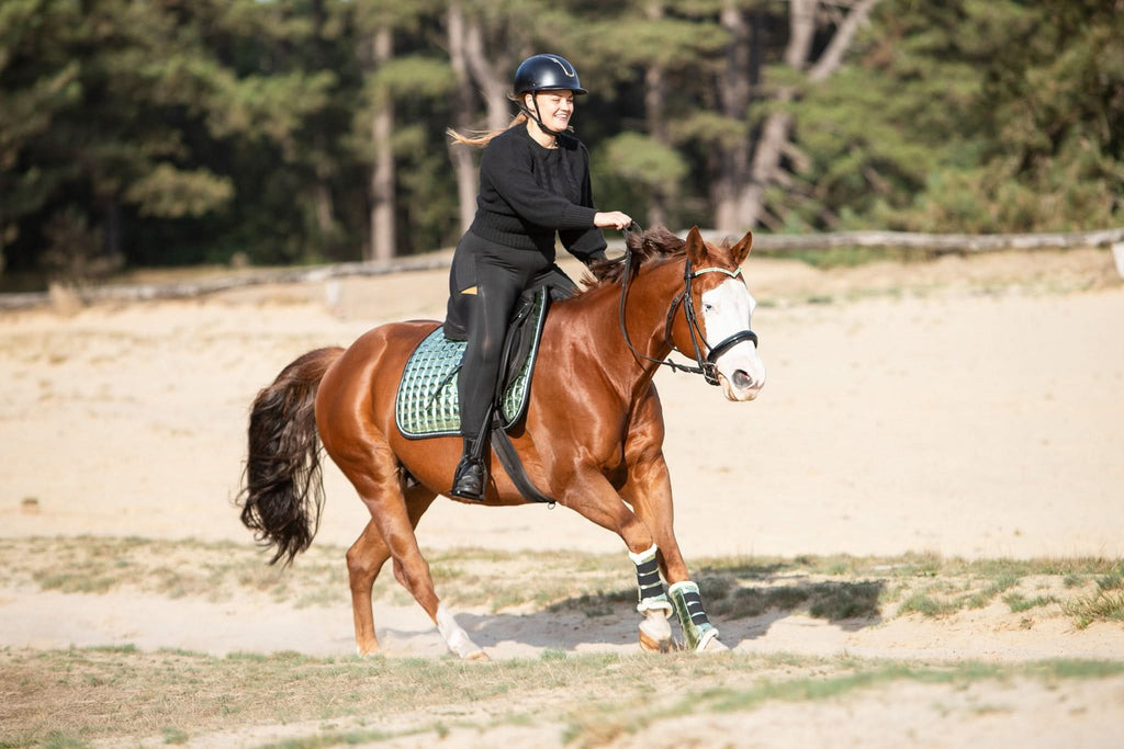 Green Lily Saddle Pad Set