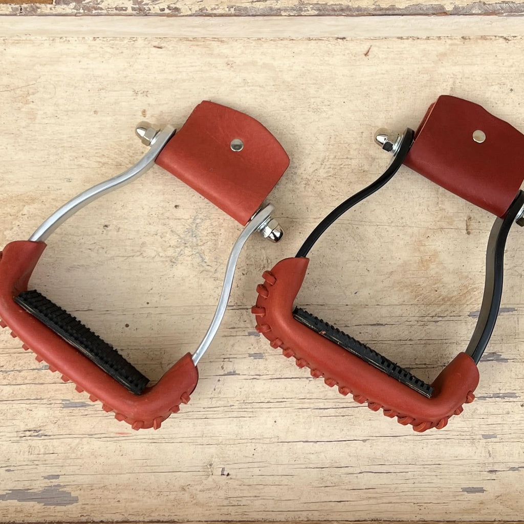 AJ Tack Black Aluminum Barrel Racing Stirrups