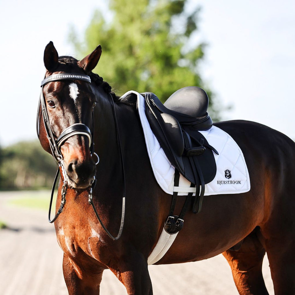 B&W - White Saddle Pad Set