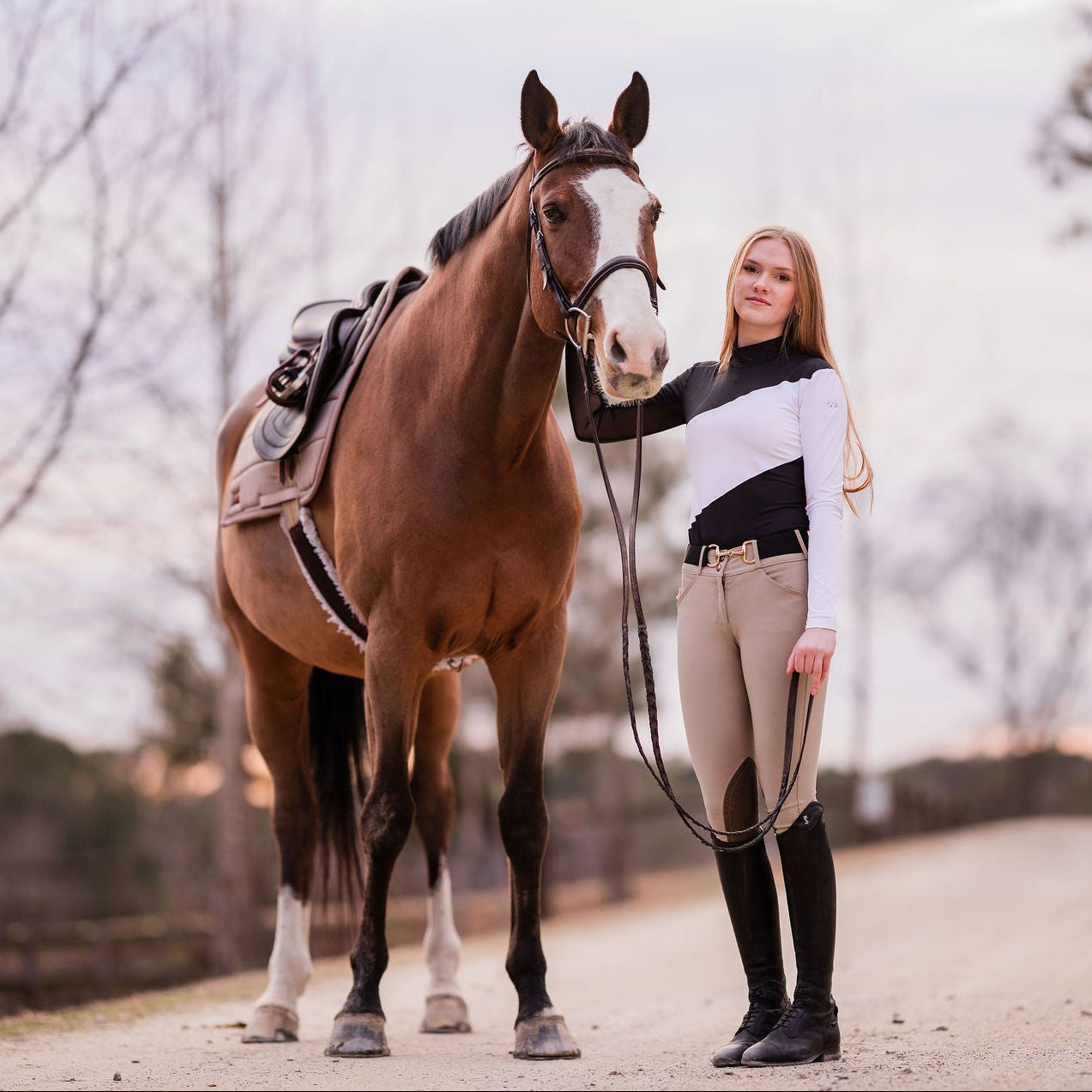 Mockneck Colorblock Black & White