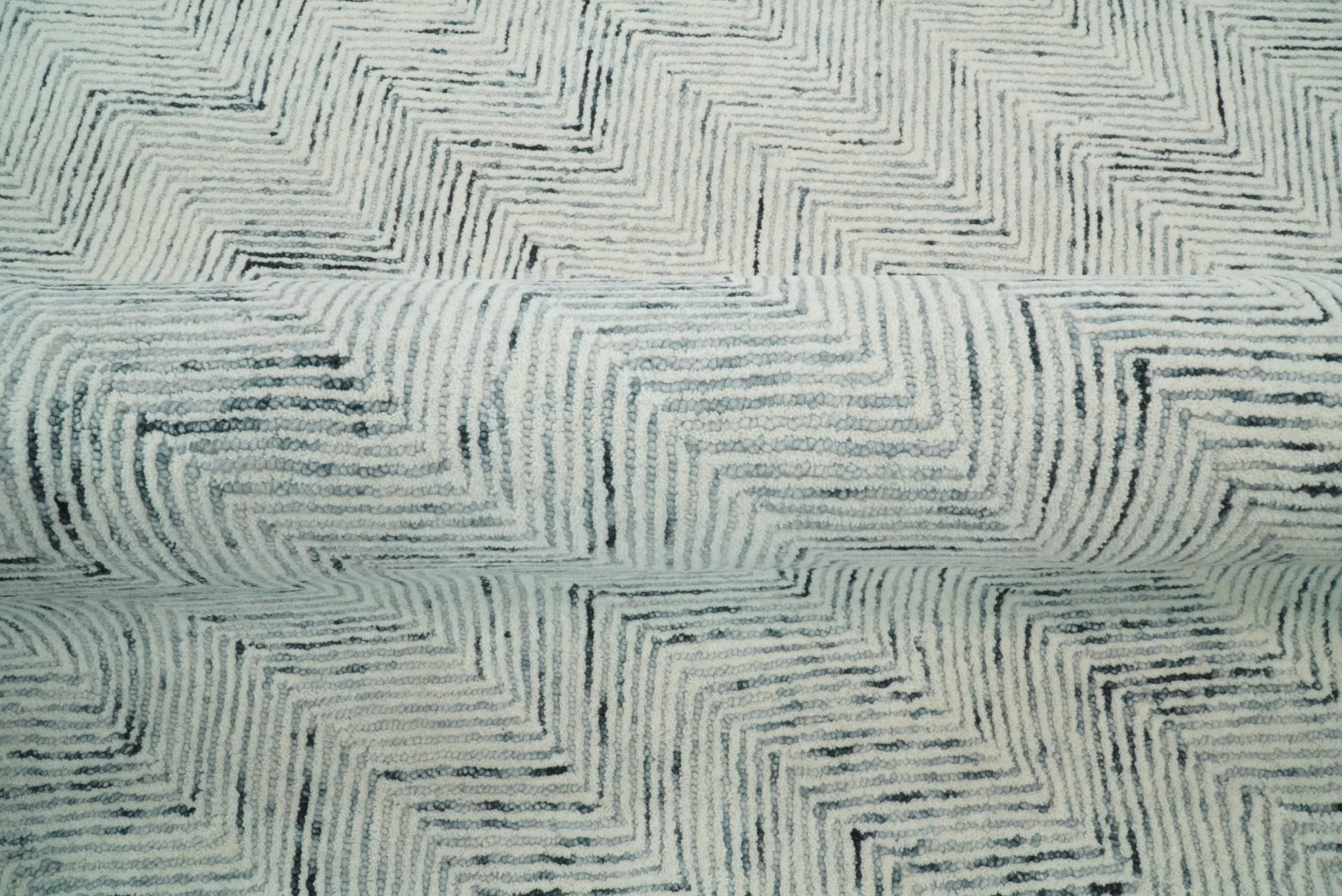 Modern Style Hand Tufted Blue and Ivory Area Rug