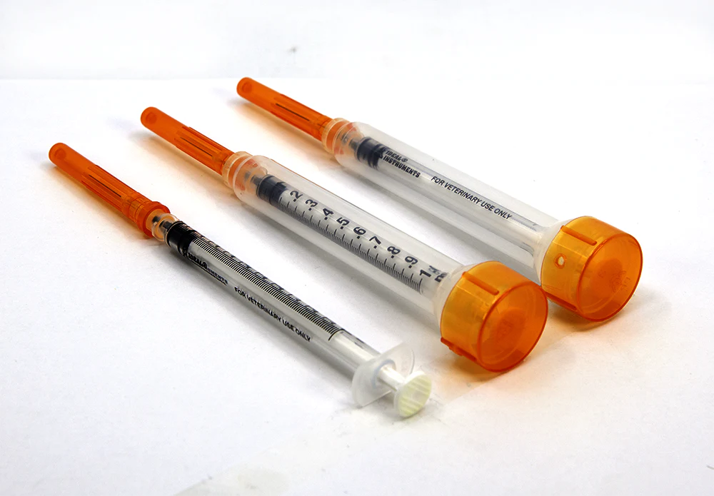 SOLD BY EACH - IDEAL® TUBERCULIN SYRINGE HARD PACKED 1 CC 25 GA 5/8 IN L -