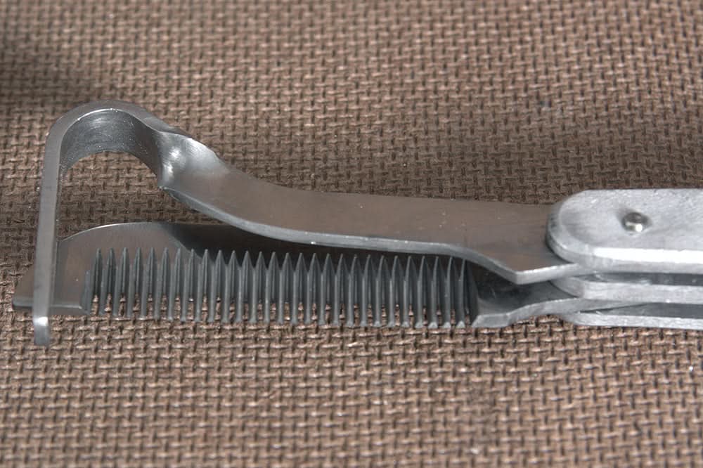 Hilason Western Horse Care Thinning Knife W/ Hoof Pick