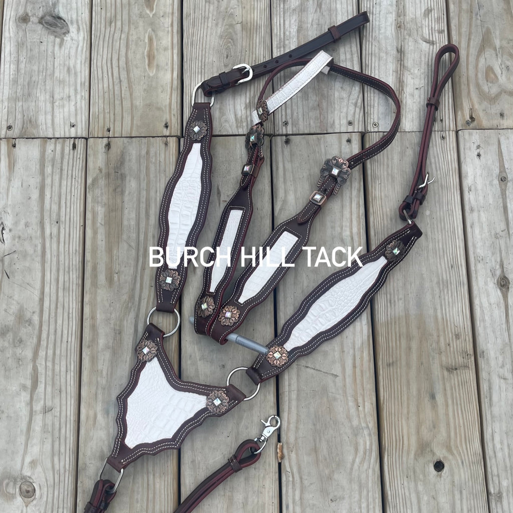 Made to order white gladiator western tack set with one ear head stall