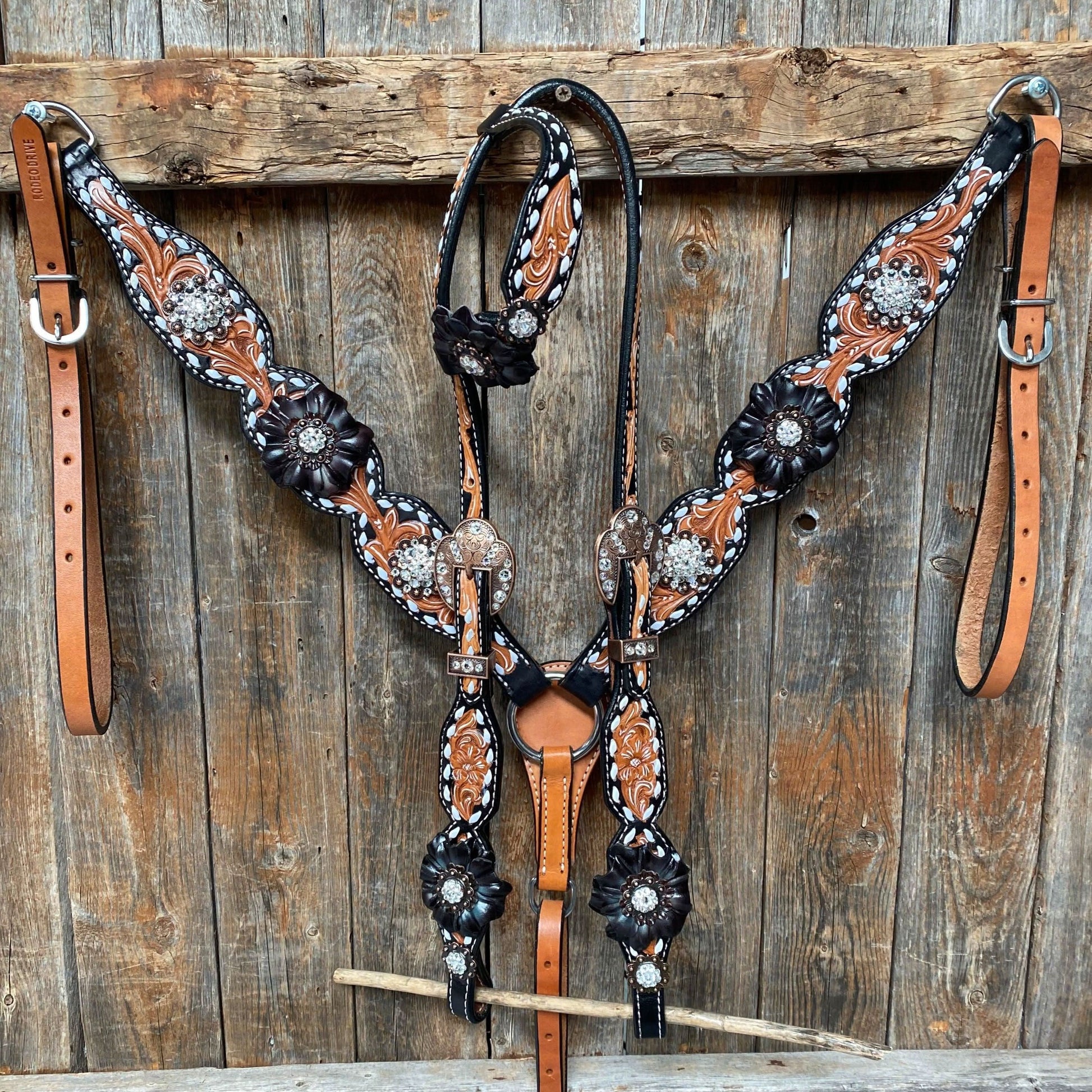 Classic Black and Clear Browband/One Ear Tack Set  #BBBC499