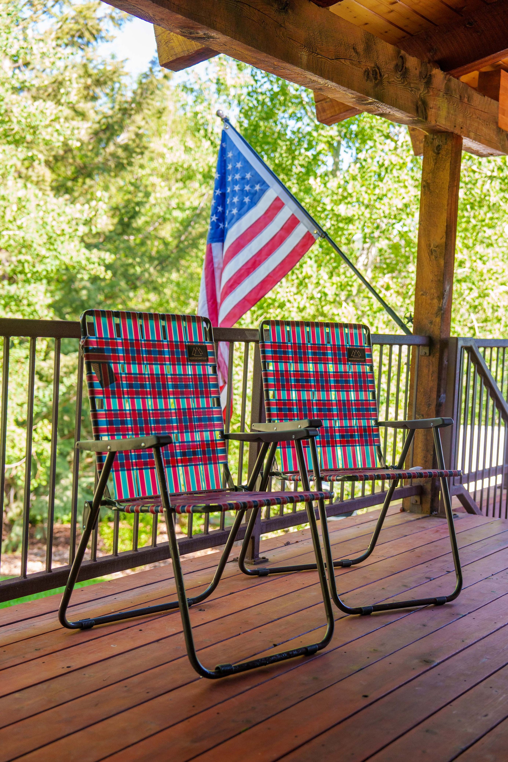 Retro Camp Chair - Red/Blue