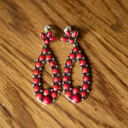 Red water droplet vintage earrings