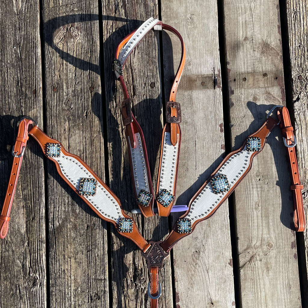 BH White accent western tack set- Barrel racing tack set