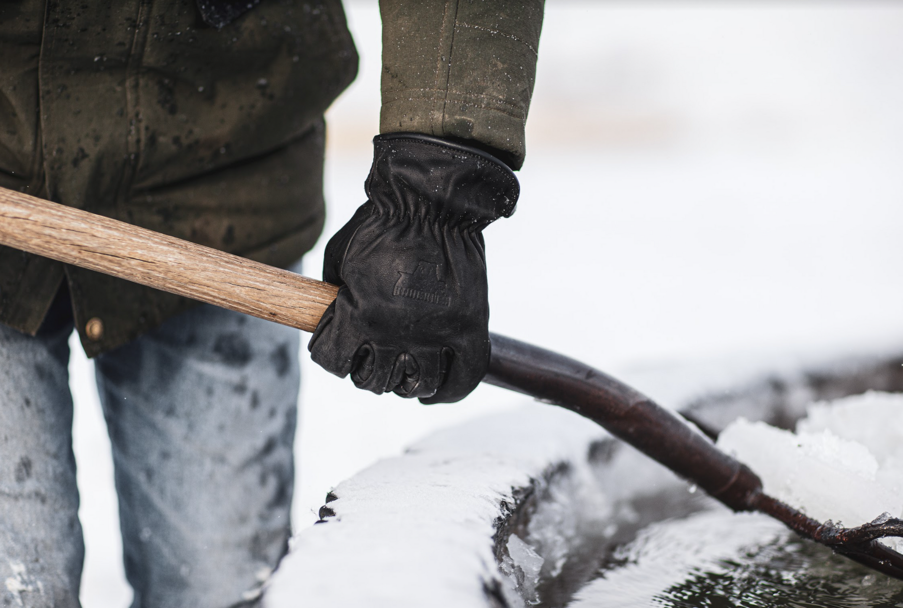 Fleece-Lined Water Resistant Black Cowhide Driver Gloves