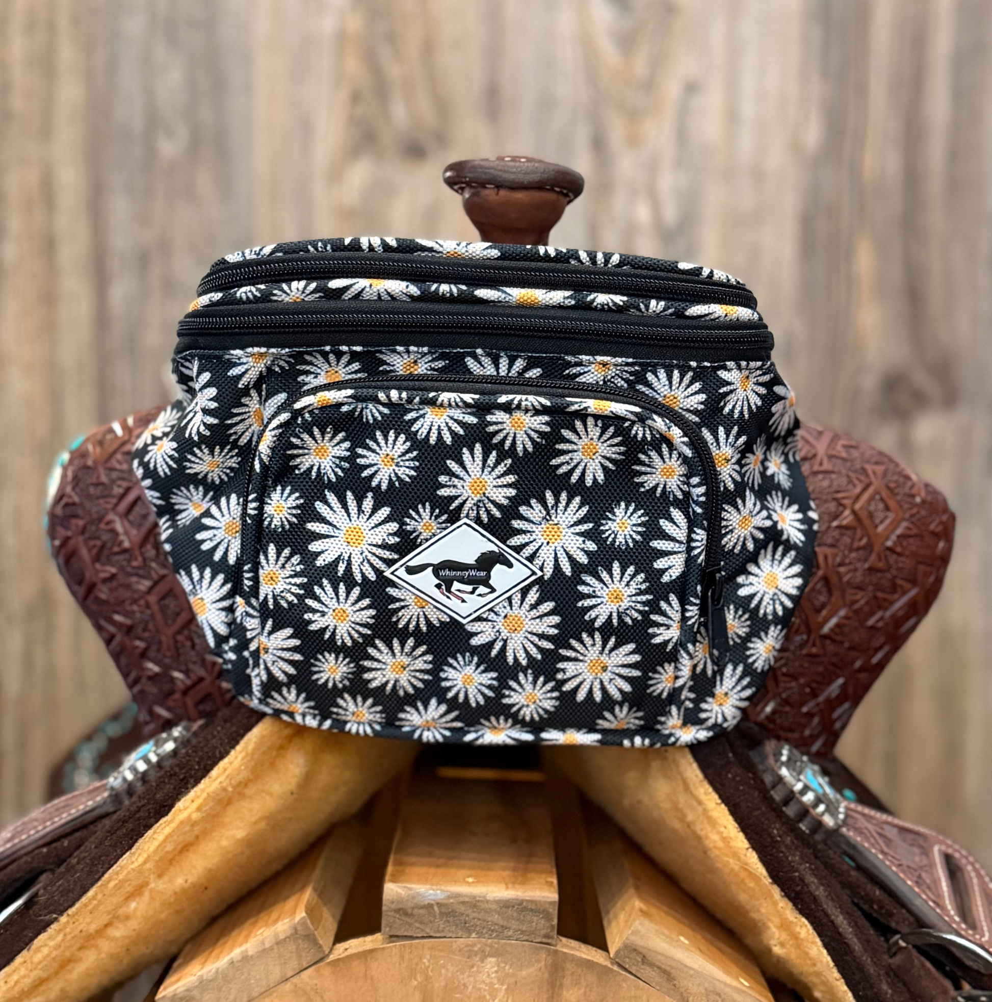 Daisy Pommel Pack