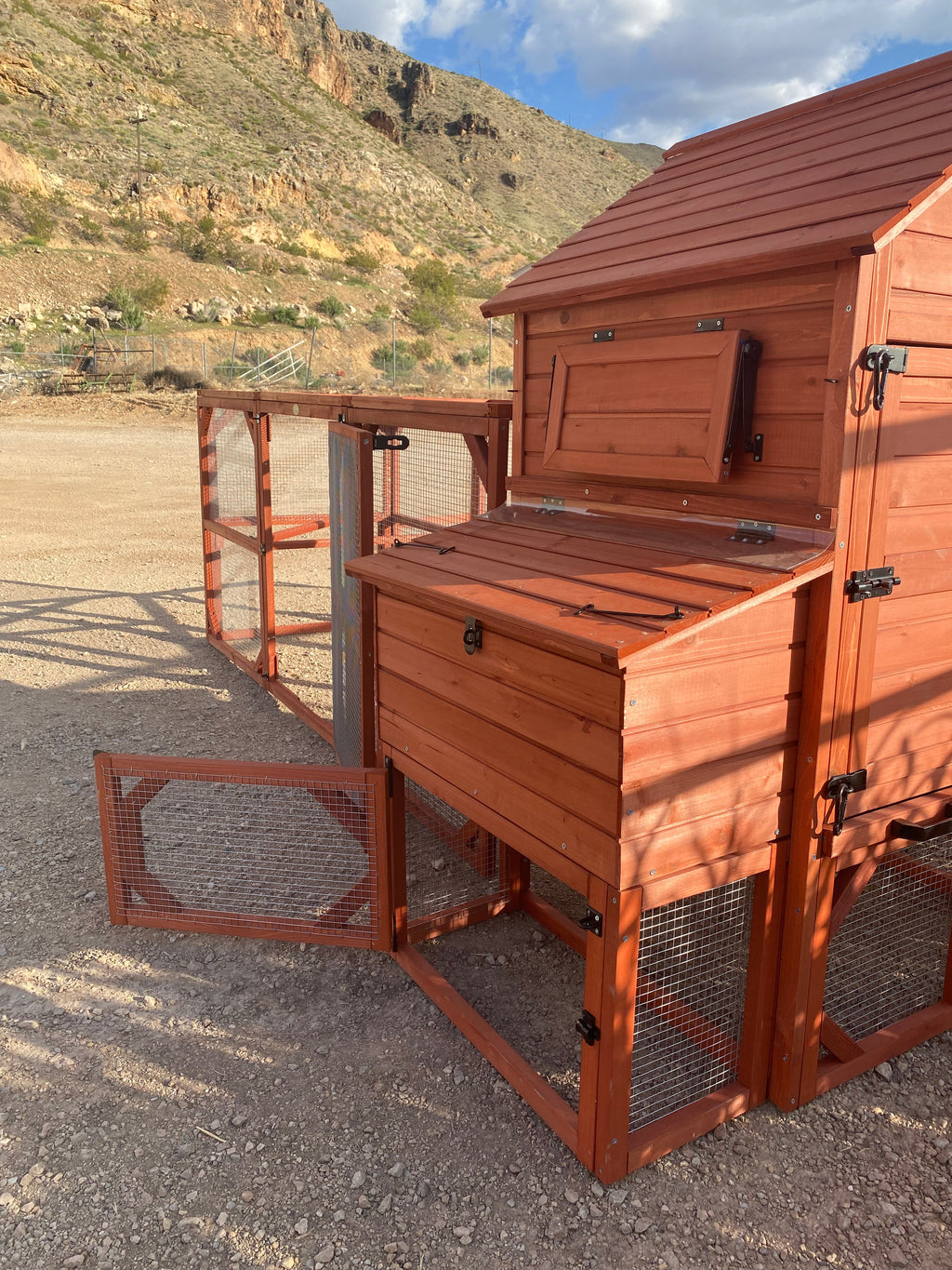 Chicken Coop for 6 Chickens – Orpington Lodge