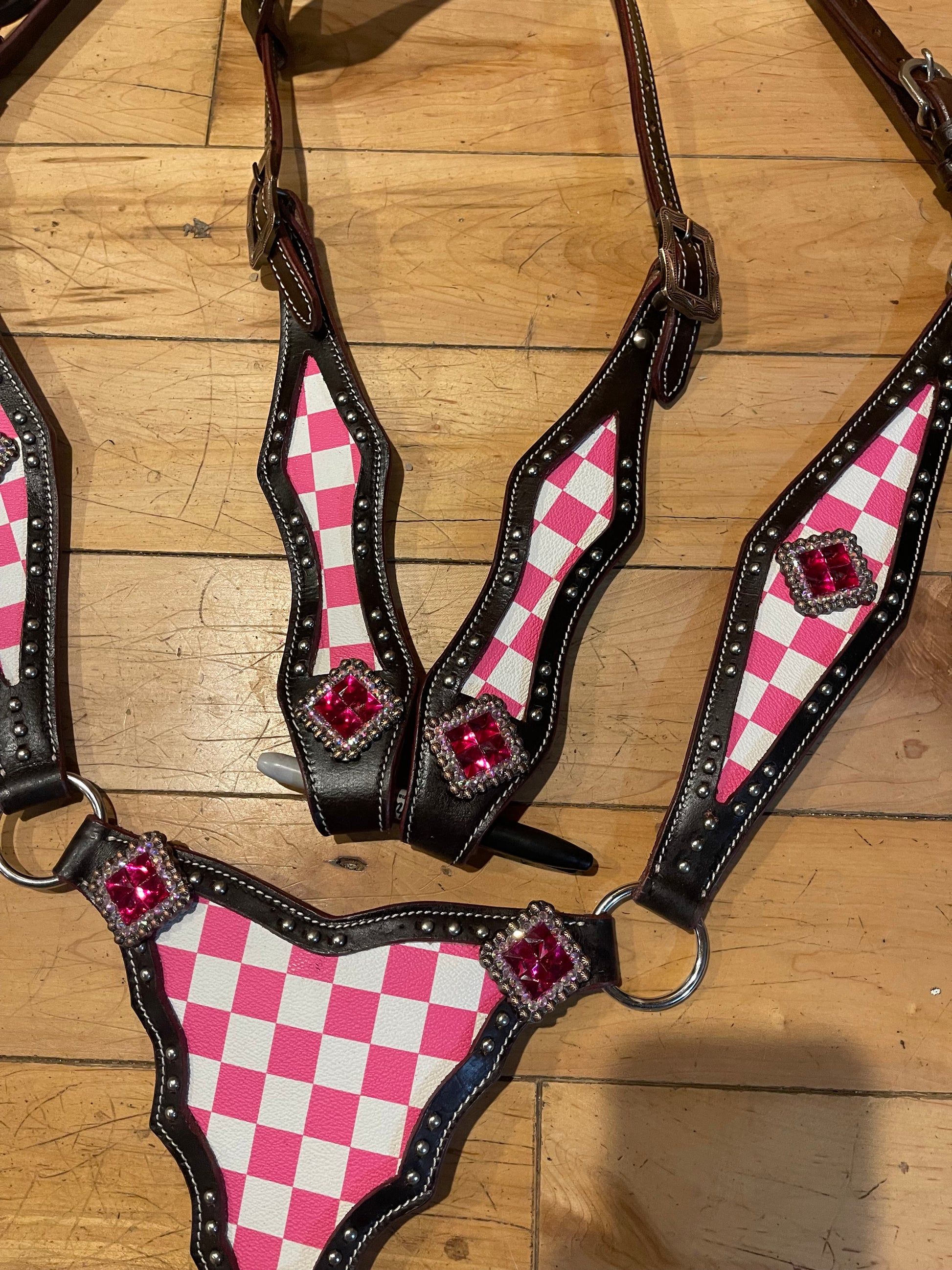 Made to order pink checkered gladiator one ear western tack set Headstall breast collar