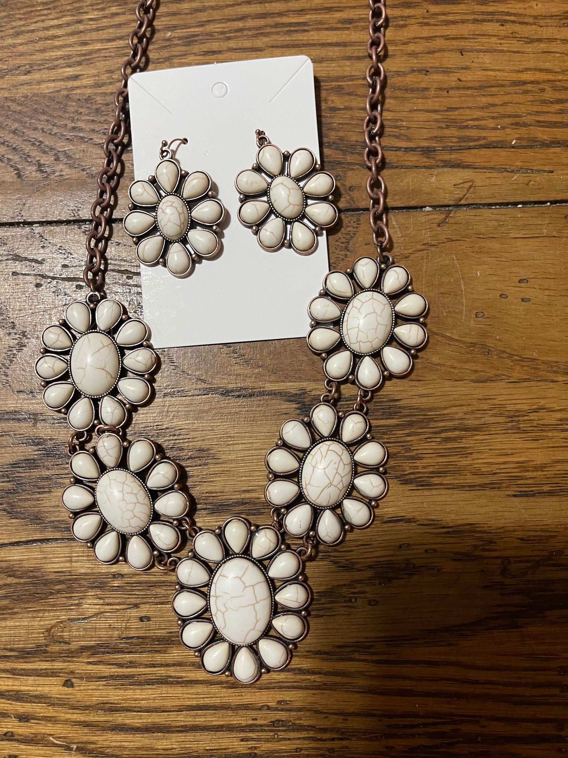Vintage bronze and pearl round Necklace and earring set