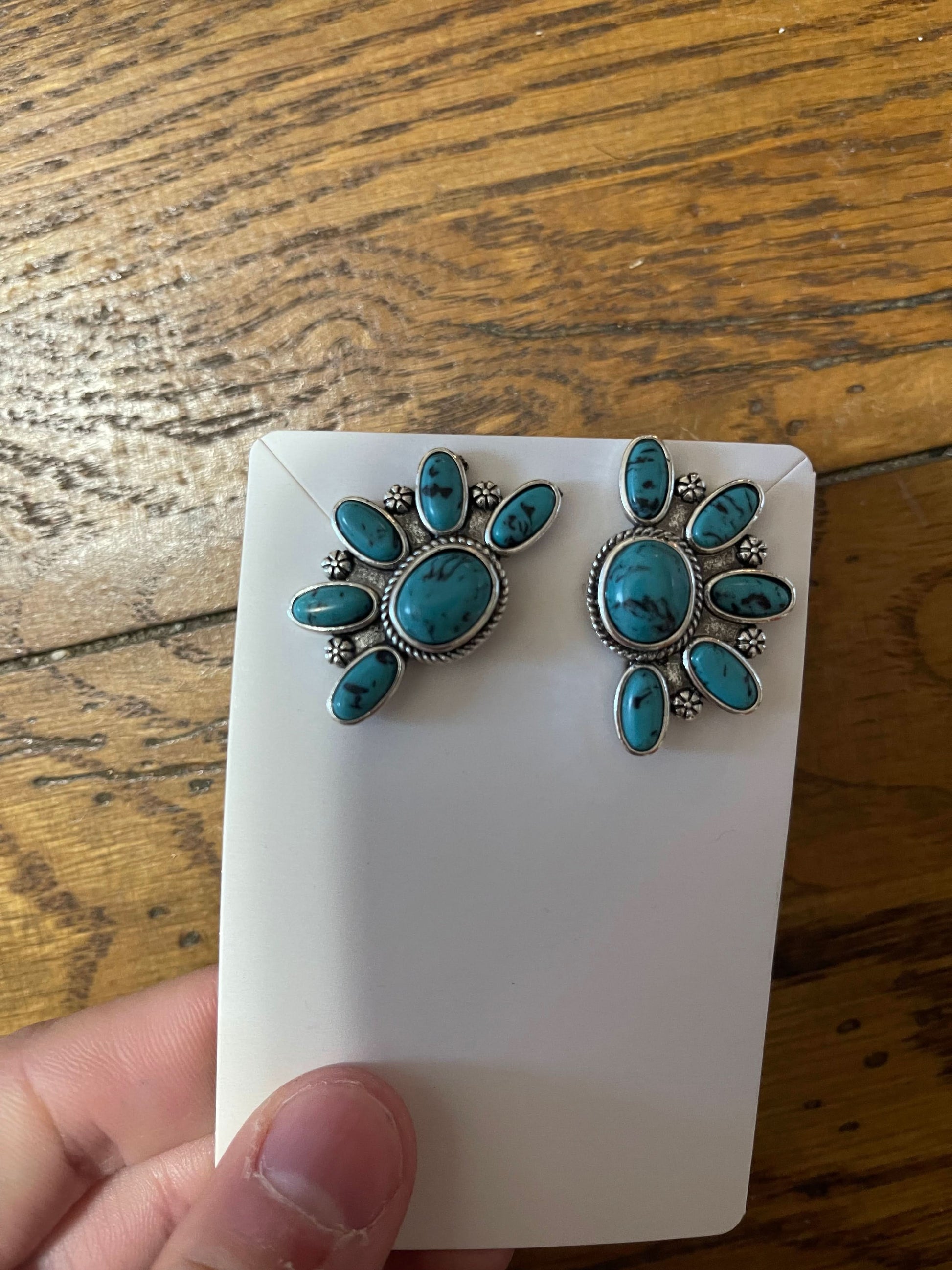 Turquoise floral Earrings