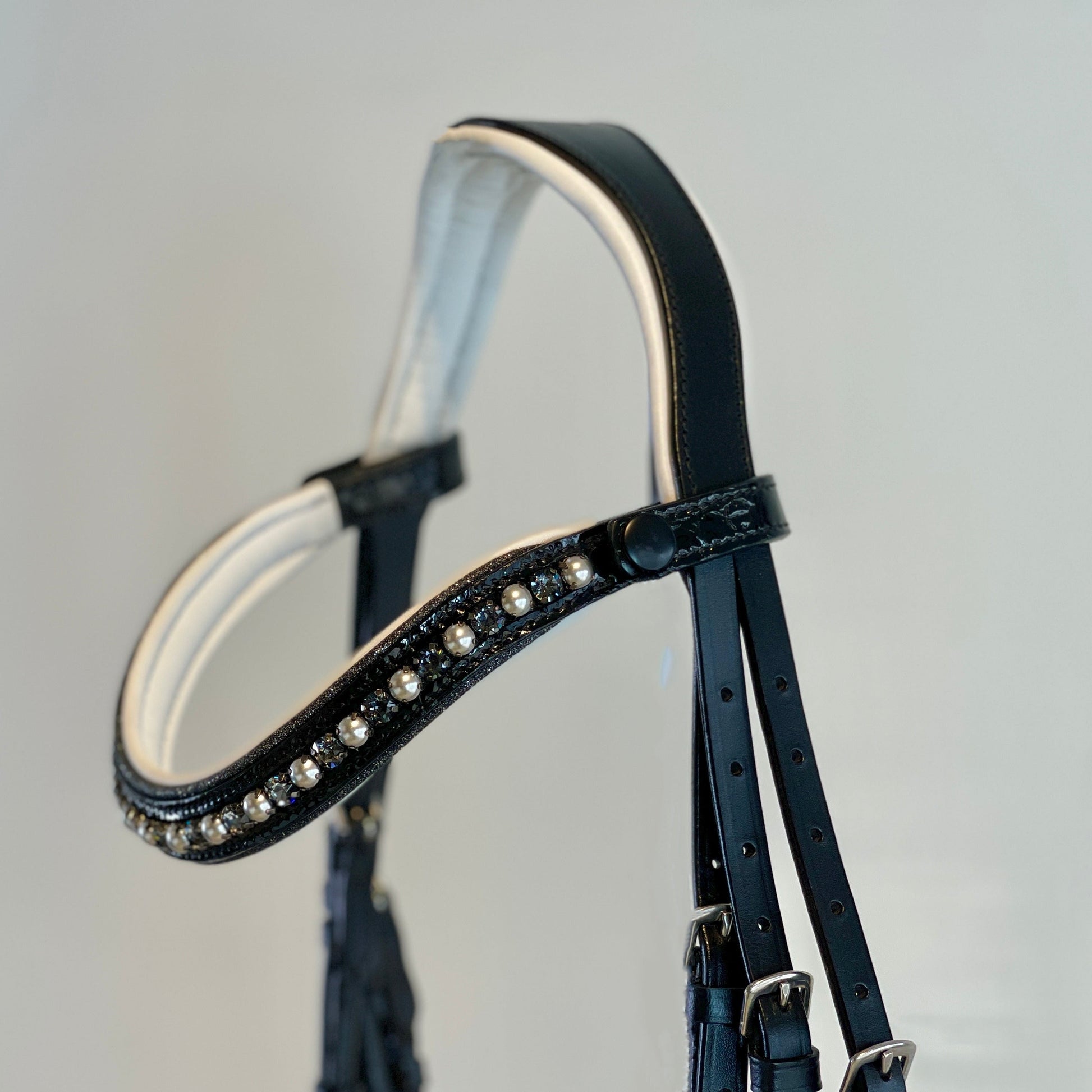 The Harlow Black Patent Snaffle Bridle with Removable Flash