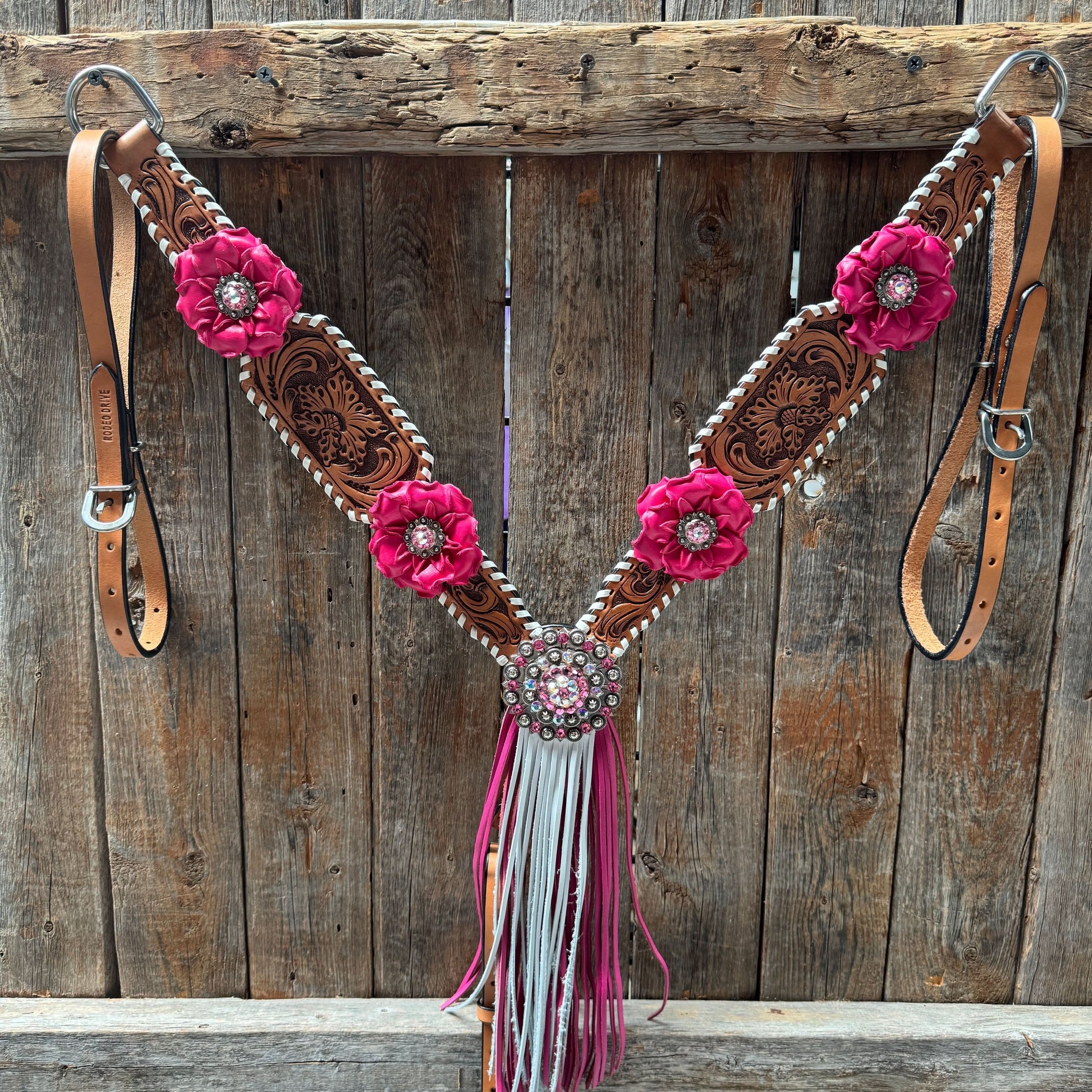 Light Oil Whipstitch Pink and White One Ear & Breastcollar Tack Set #OEBC437NW