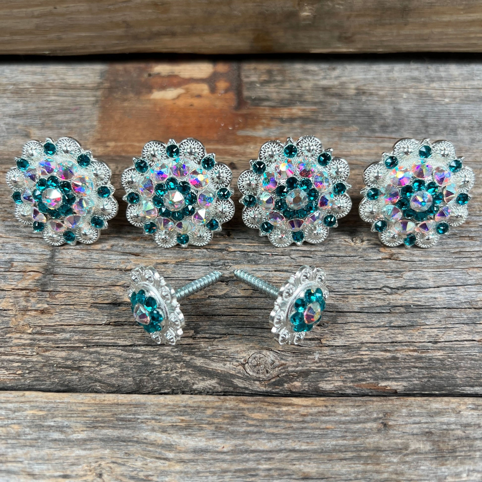 Bright Silver Teal & AB Saddle Conchos