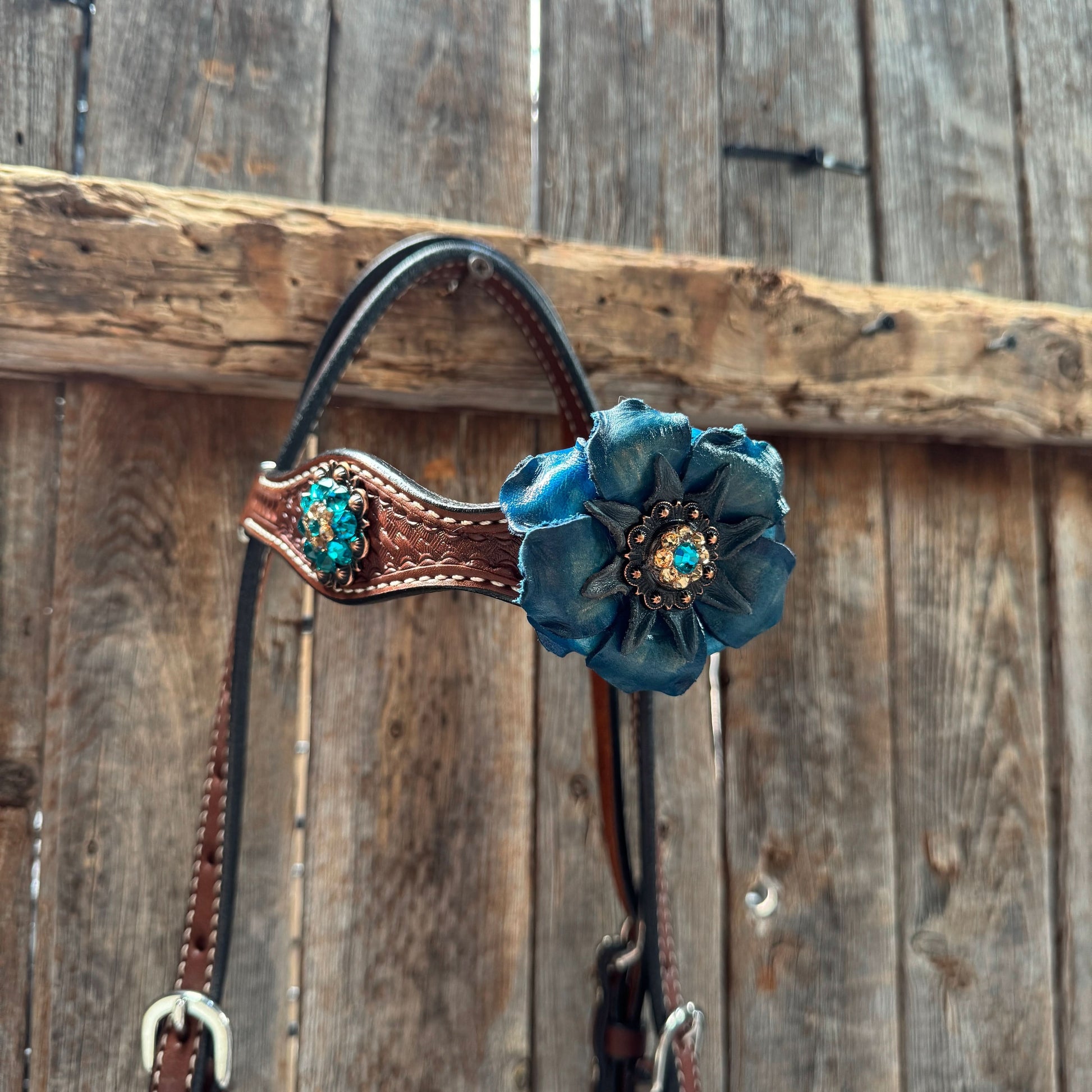 Medium Oil Basketweave Teal, Champagne Browband/One Ear Tack Set  #BBBC671
