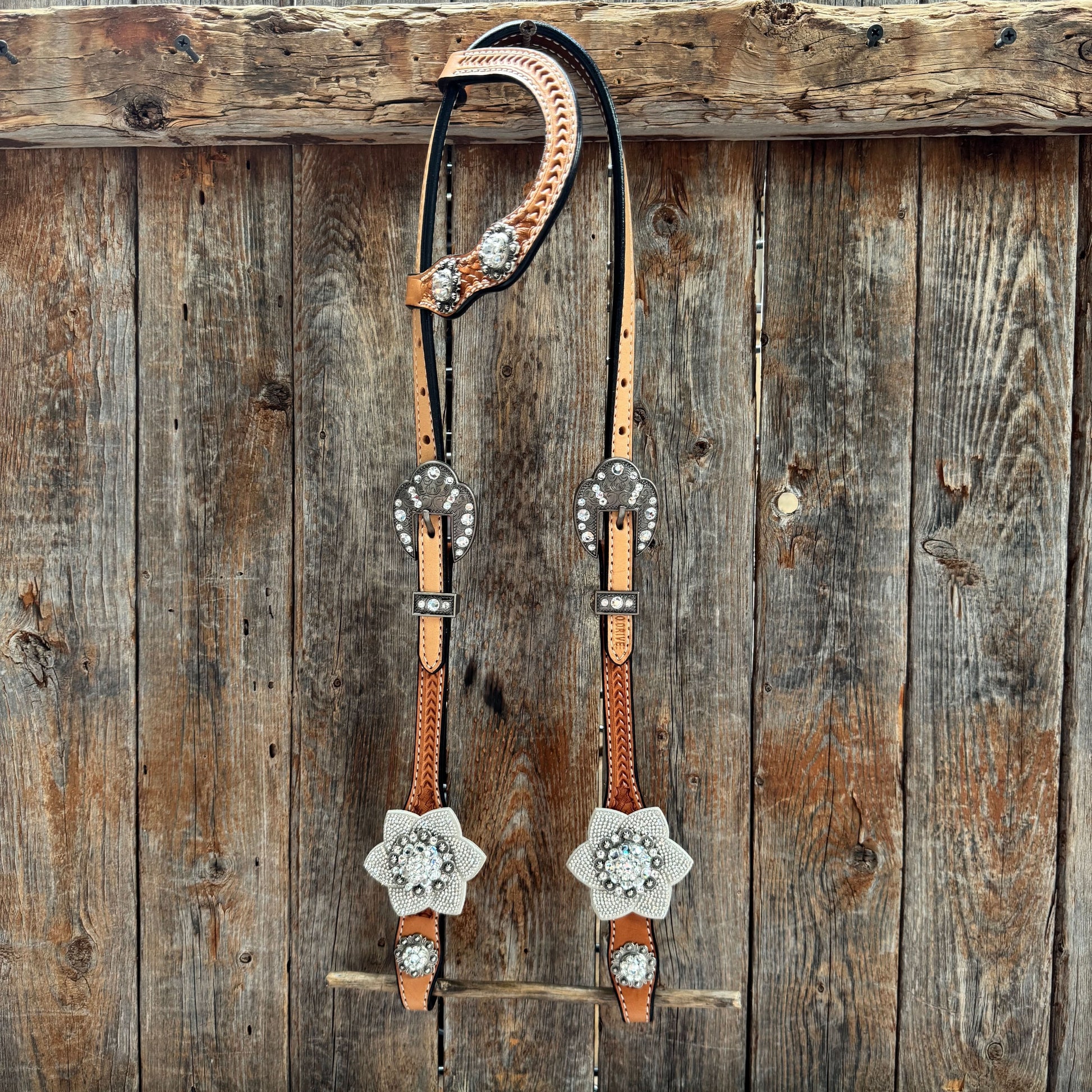 Light Oil Basketweave  Clear One Ear Tack Set  #OEBC674