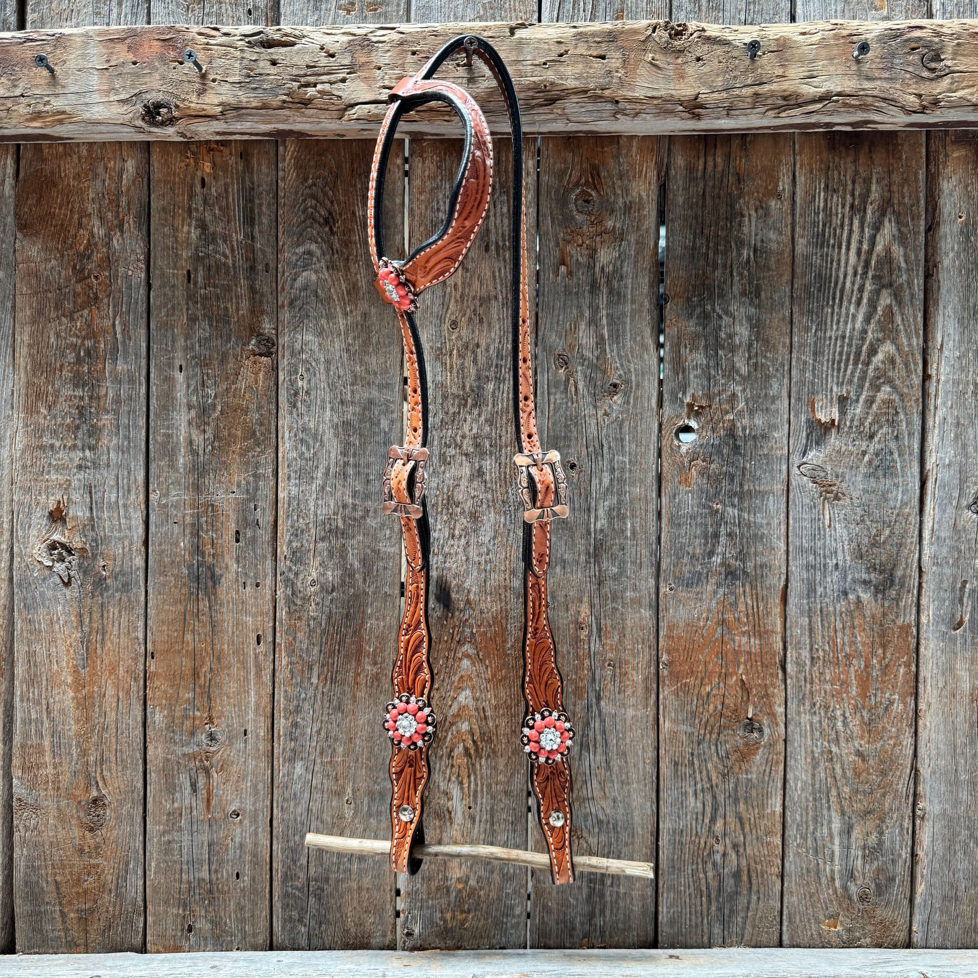 Light Oil Floral Coral, Clear One Ear & Breastcollar Tack Set #OEBC675