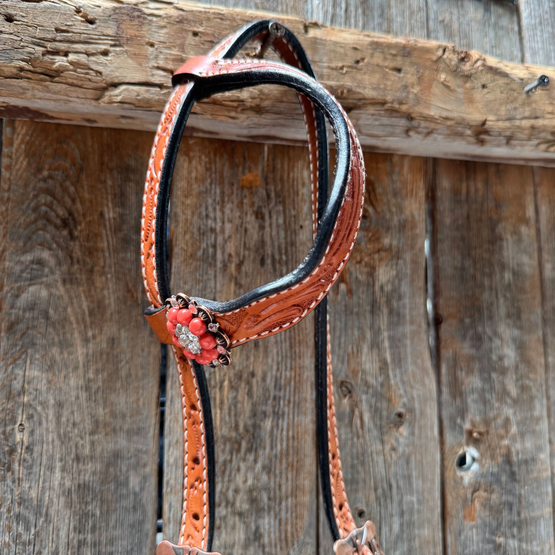 Light Oil Floral Coral, Clear One Ear & Breastcollar Tack Set #OEBC675