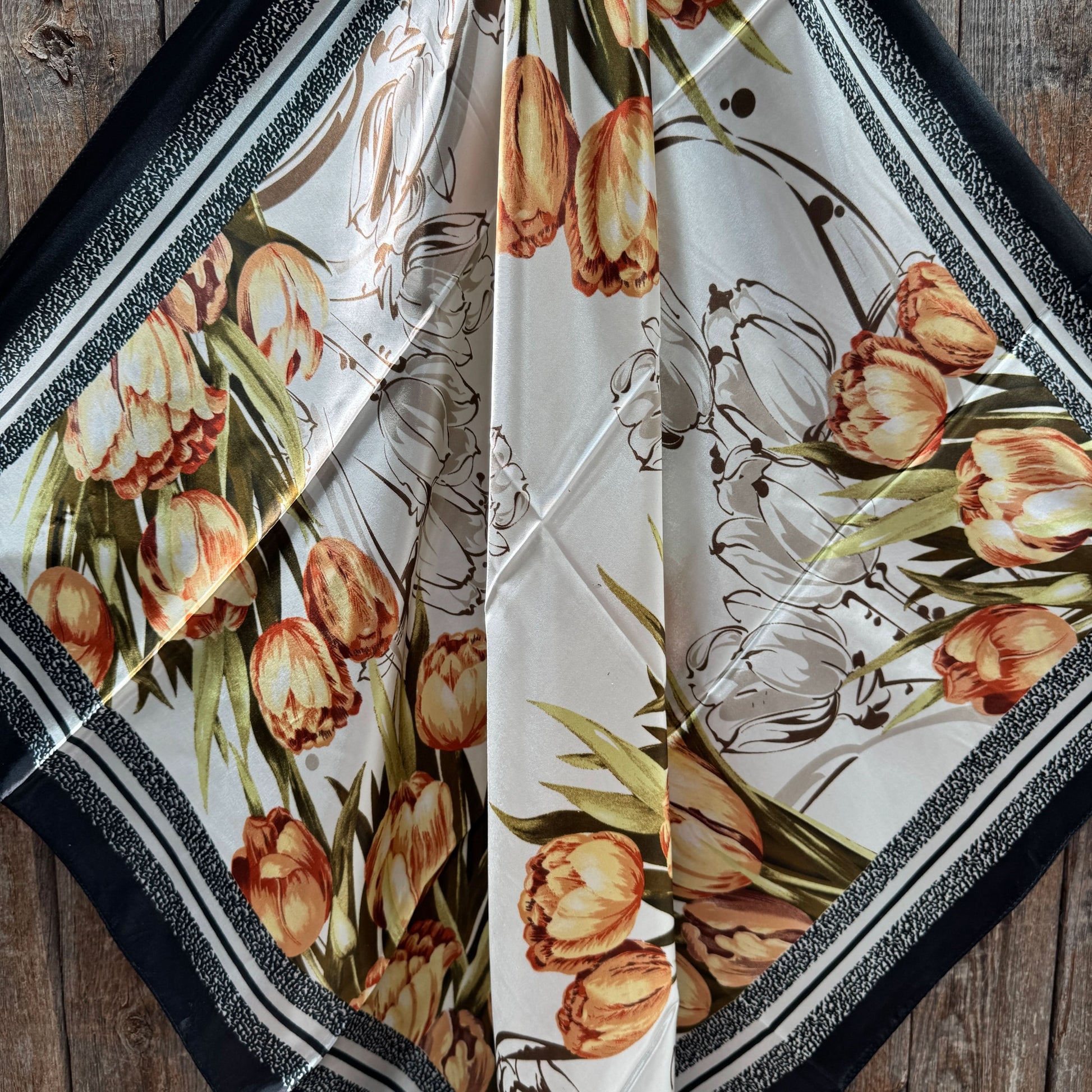 35X35" Black and White Floral Wild Rag / Scarf WR3438