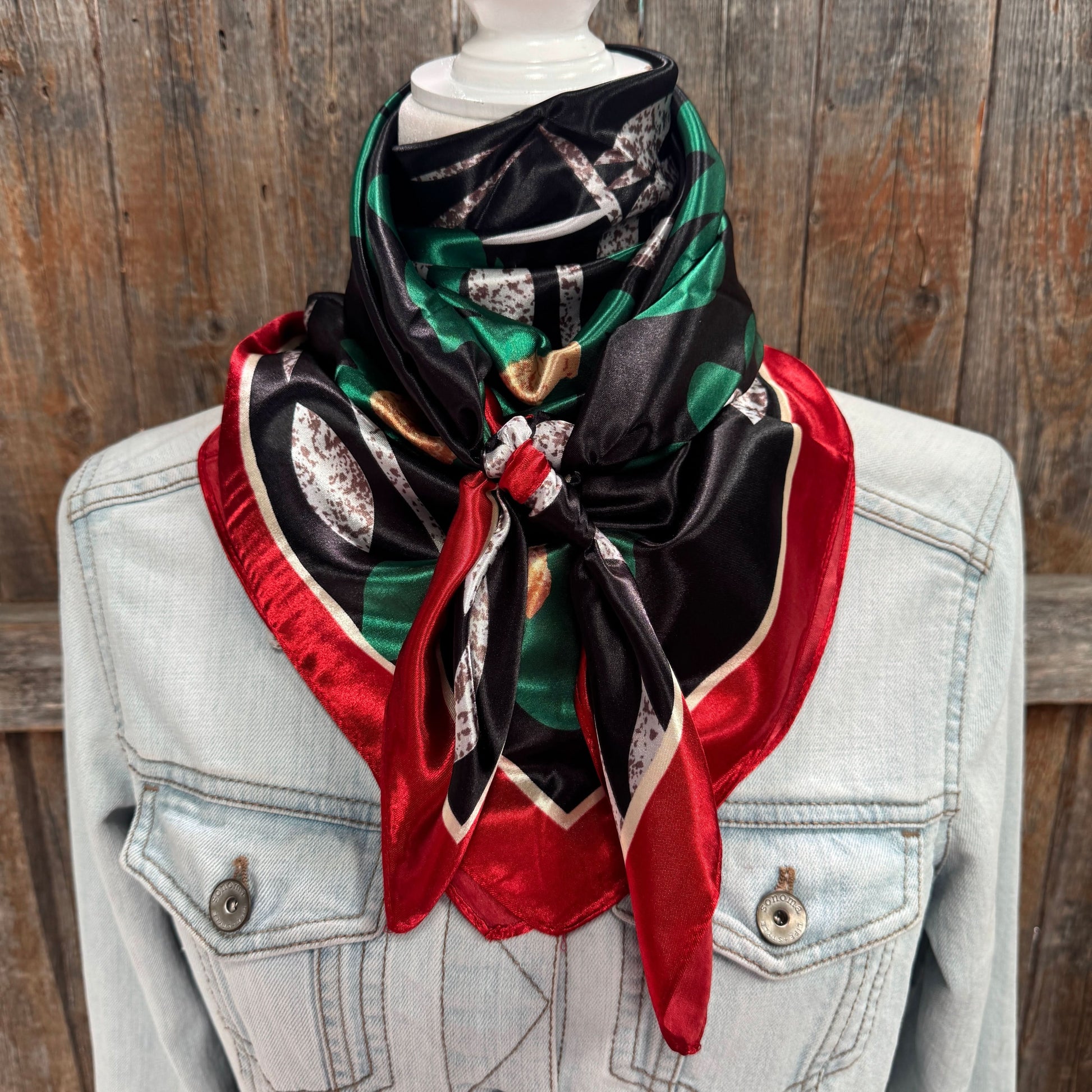 35X35"  Green and Navy Floral Wild Rag / Scarf WR3427