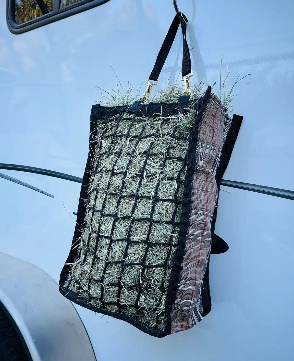Slow Feed Hay Bag - 1 Flake Capacity