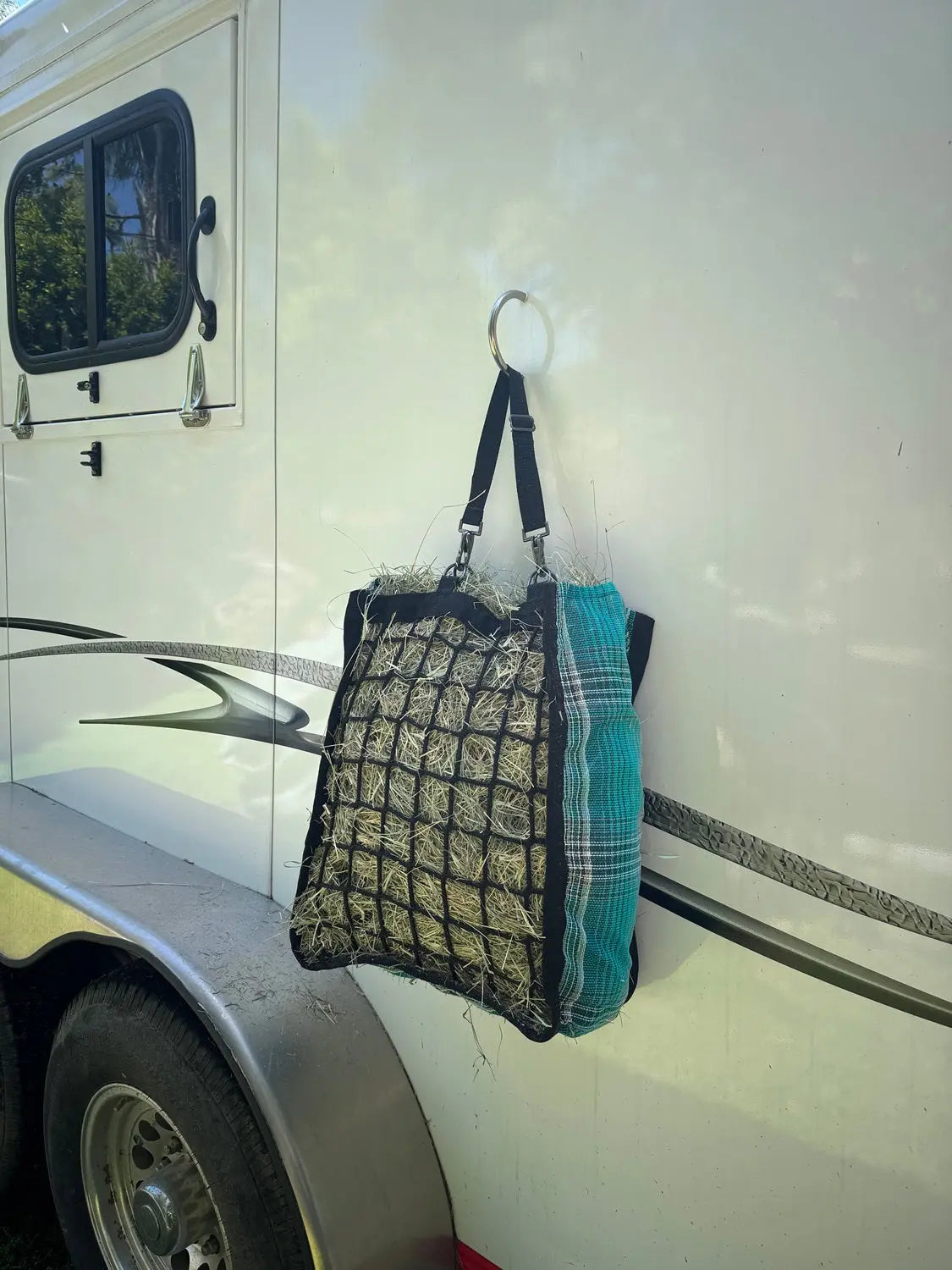 Slow Feed Hay Bag - 1 Flake Capacity