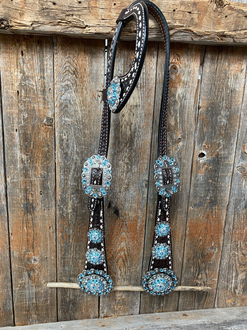 Dark Oil Buckstitch Aqua and Clear One Ear & Breastcollar Tack Set #OEBC439