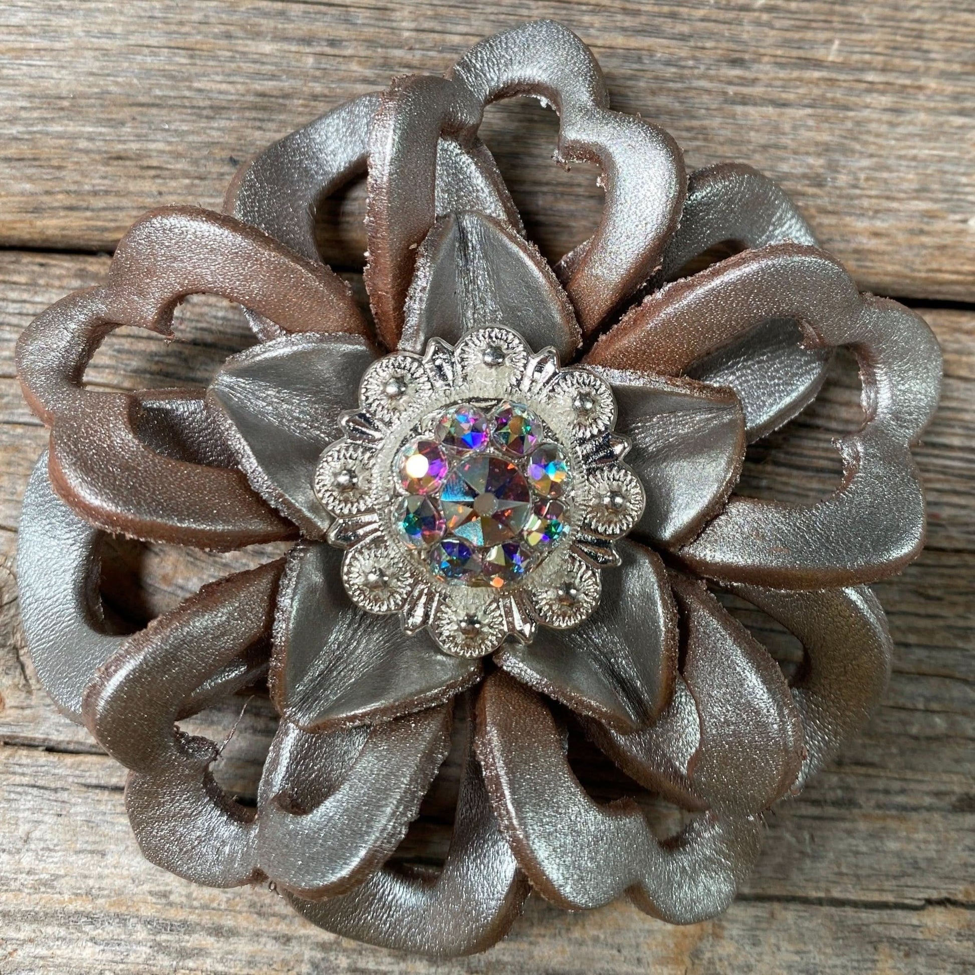 Silver Lotus Flower With Bright Silver AB 1" Concho