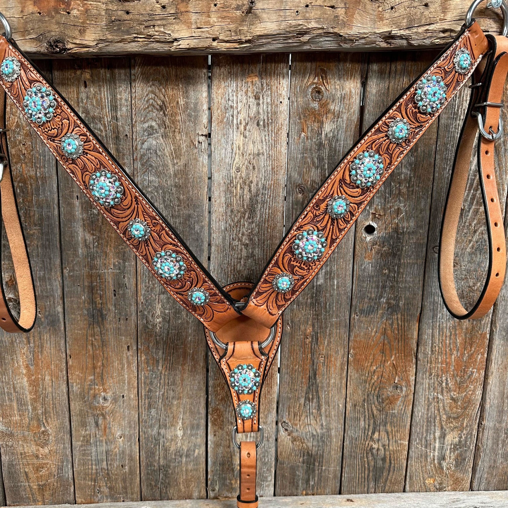 Light Oil Buckaroo Roper Turquoise and AB One Ear & Breastcollar Tack Set #OEBC559