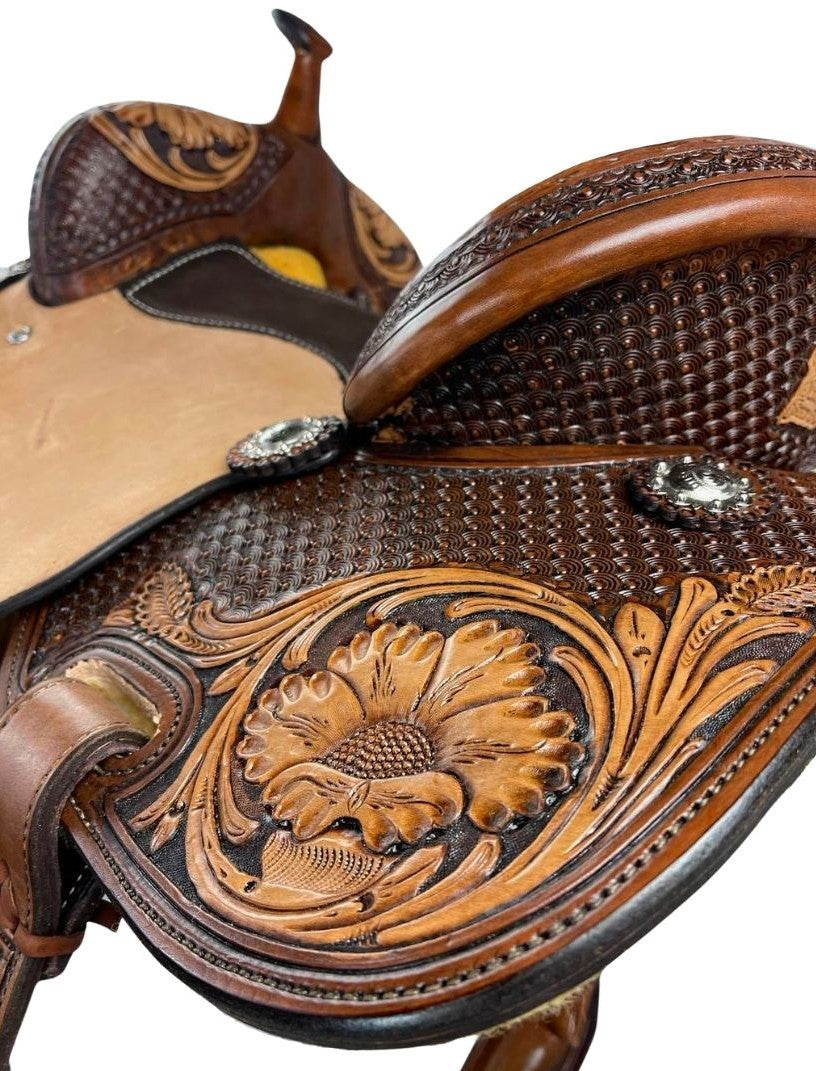 Vintage Barrel 15" Saddle