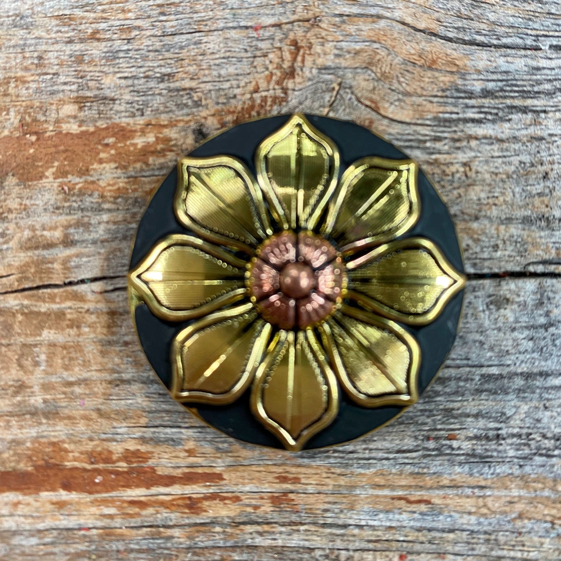 Black & Gold Sunflower Western Concho W125