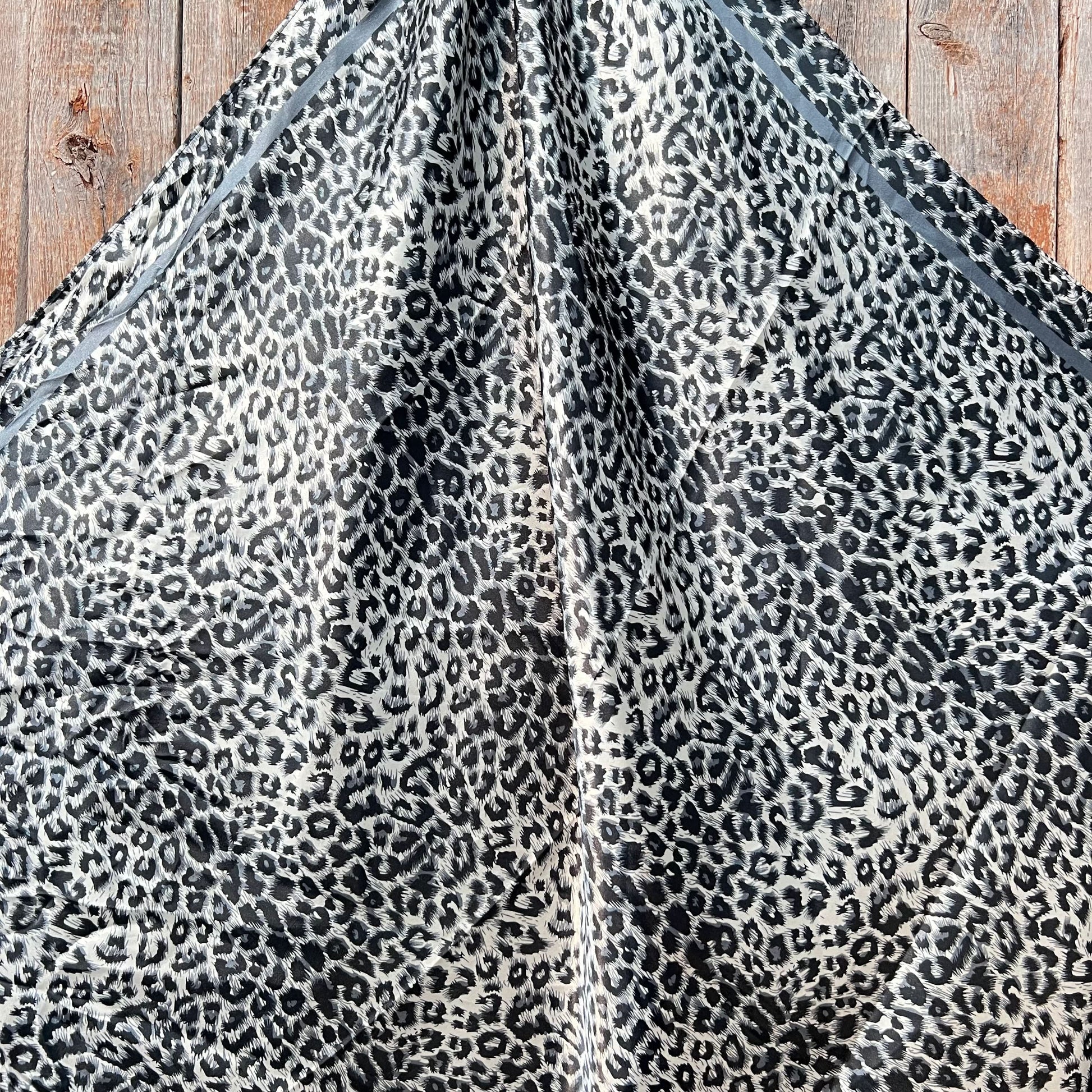 35X35" Snow Leopard Wild Rag / Scarf - Copper Clear Crystal Slide WRC167C
