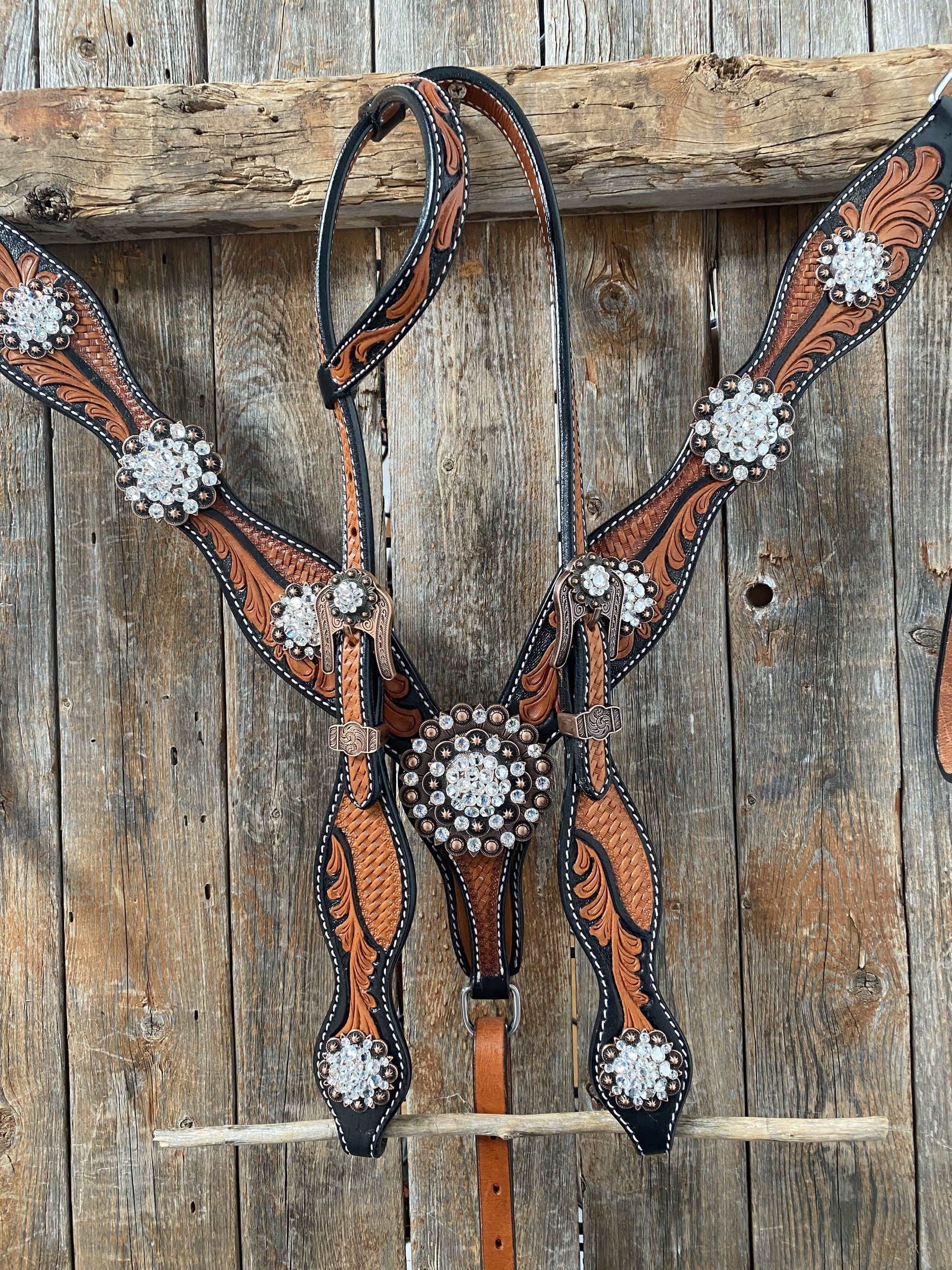 Leaf Scalloped Clear One Ear & Breastcollar #OEBC424