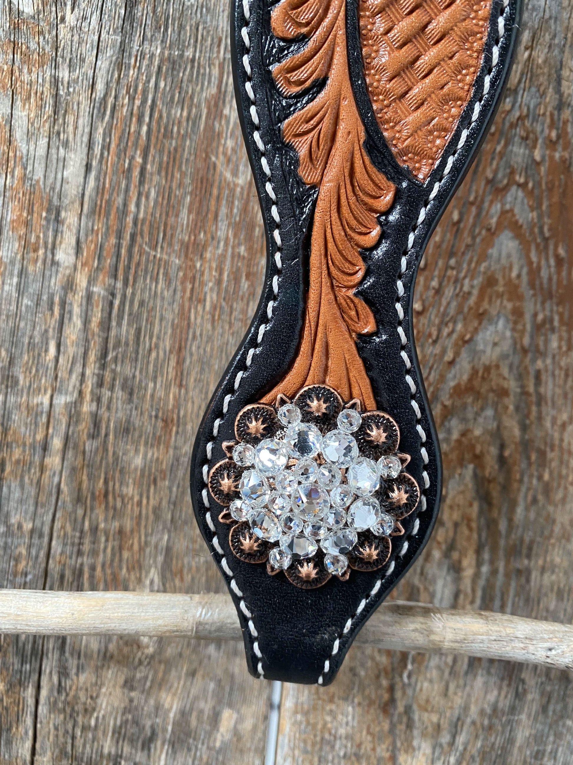 Leaf Scalloped Clear One Ear & Breastcollar #OEBC424