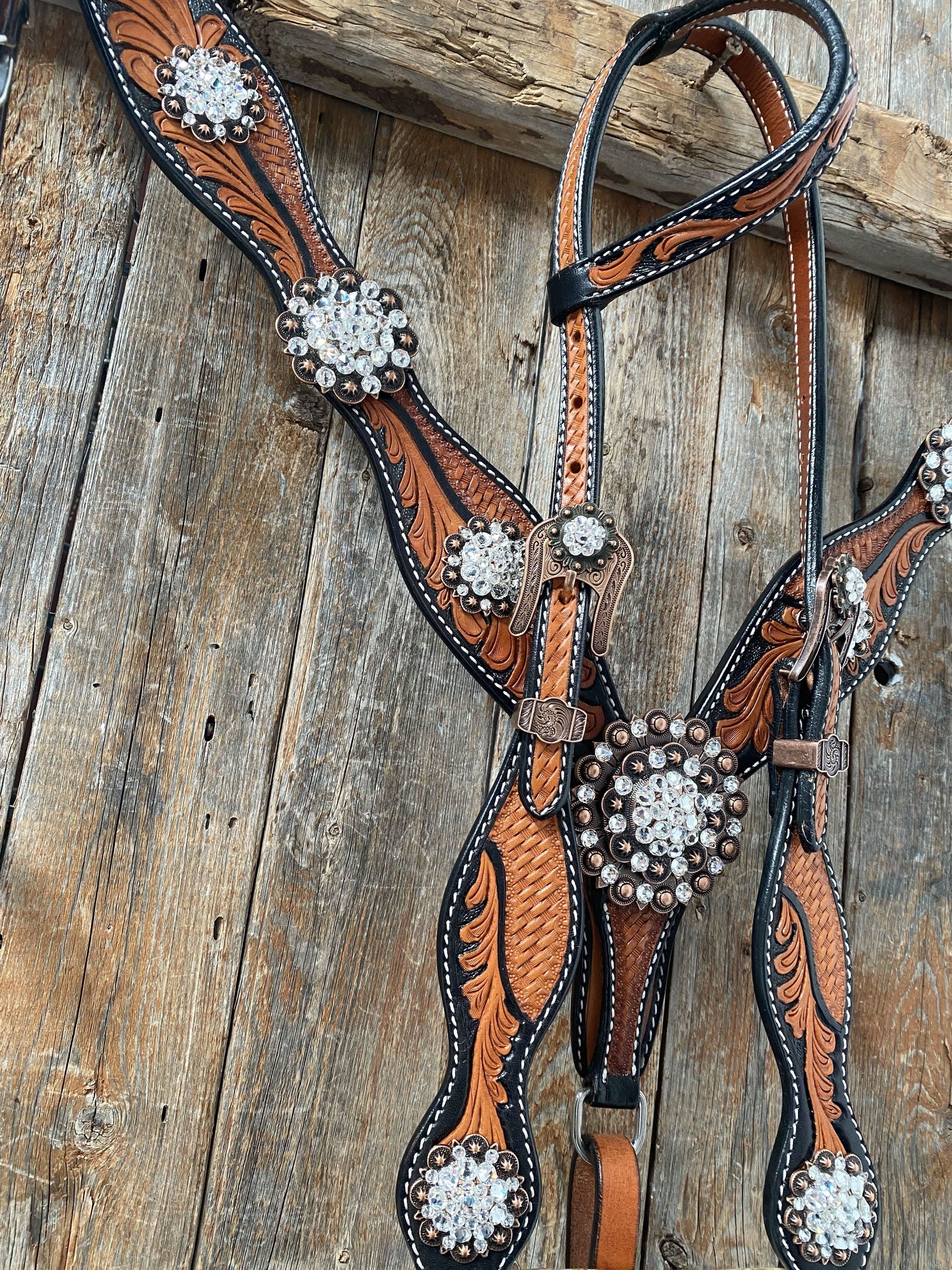 Leaf Scalloped Clear One Ear & Breastcollar #OEBC424