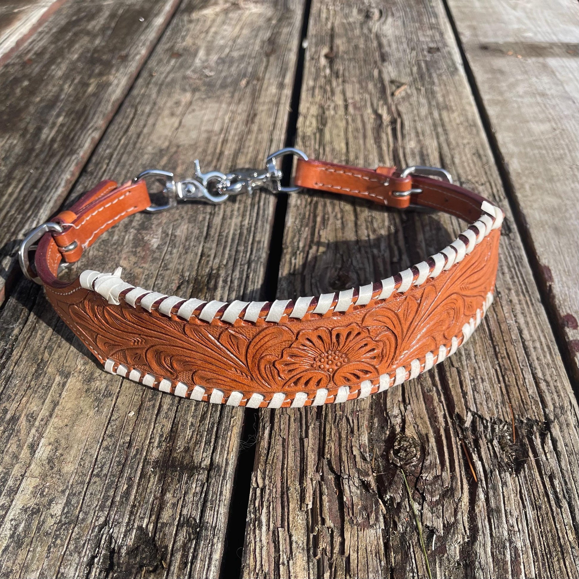 BH Buck stitch wither strap