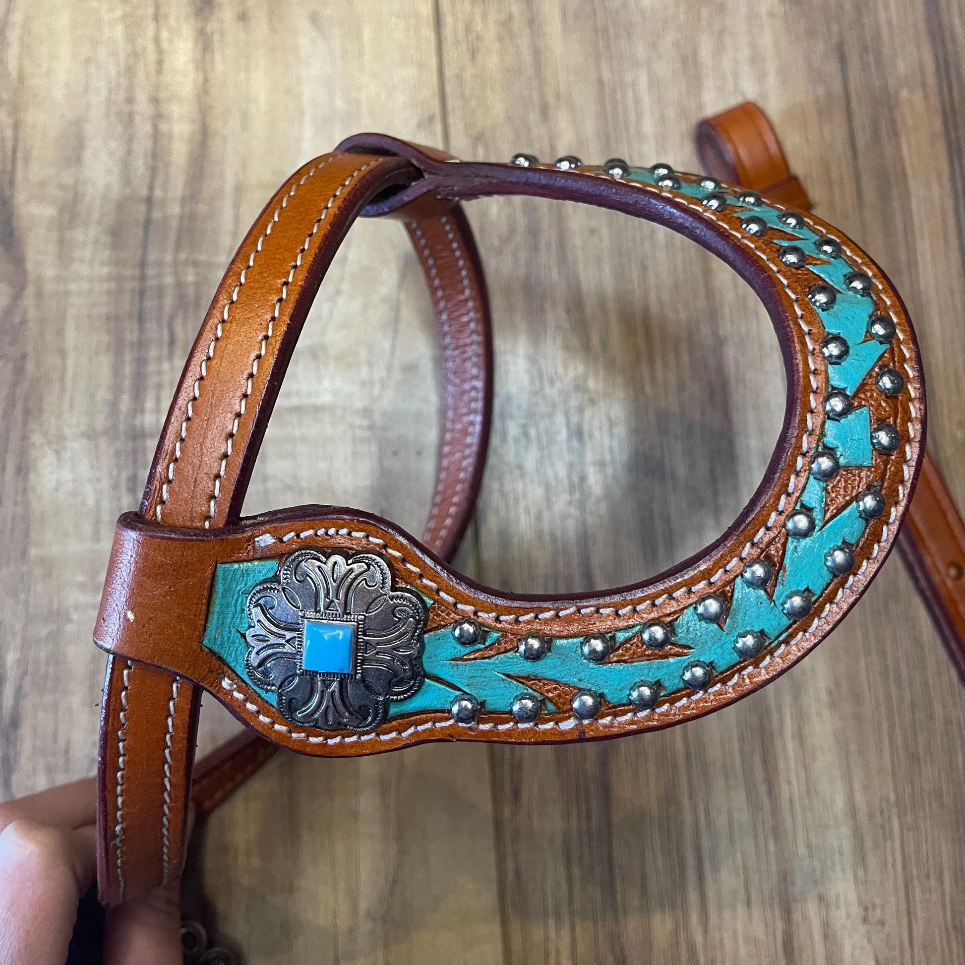 Western Leather Tack Set  Turquoise Inlay One-Ear Headstall, Breastplate (BHT049)
