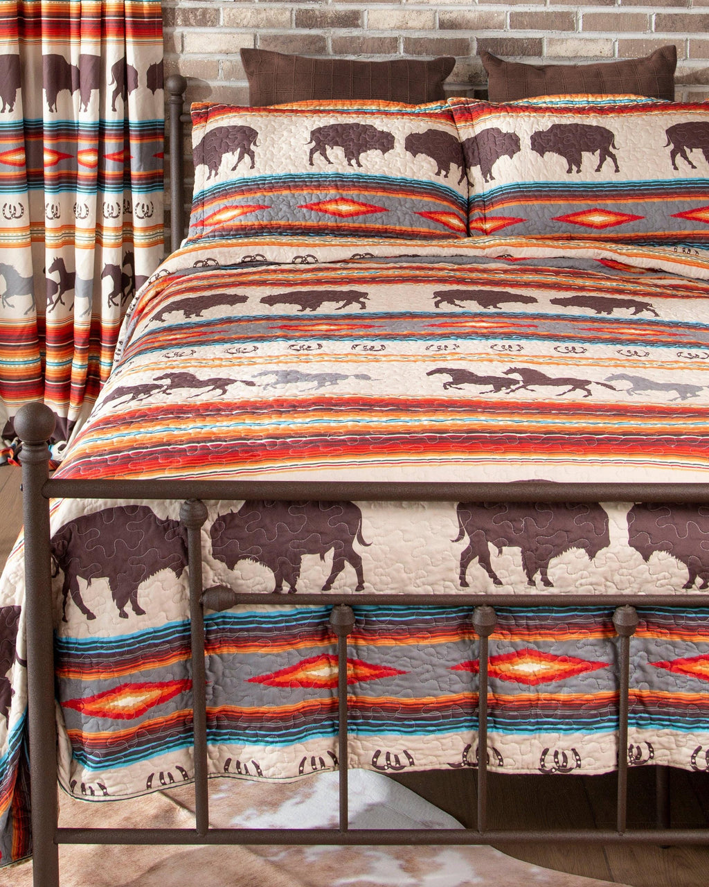 Western Stripe Quilt Set  Southwestern-Inspired Bedding