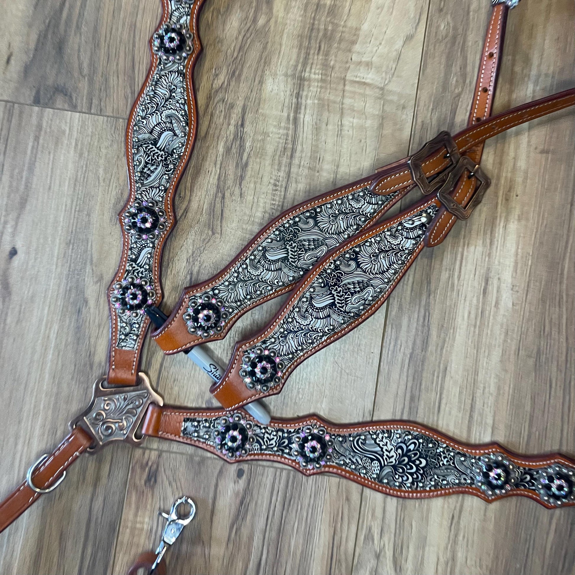 Made To Order B&W style one ear western tack set Headstall breast collar