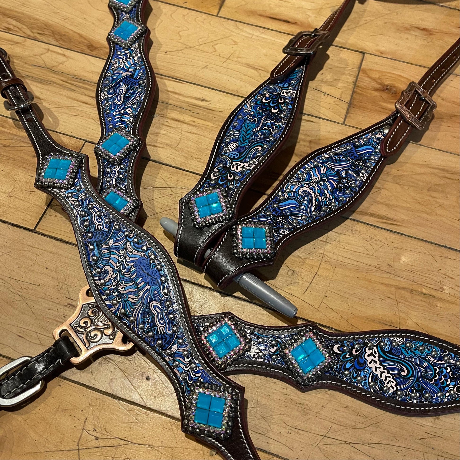 Made to Order dark brown leather blue paisley Western Tack Set barrel racing tack set
