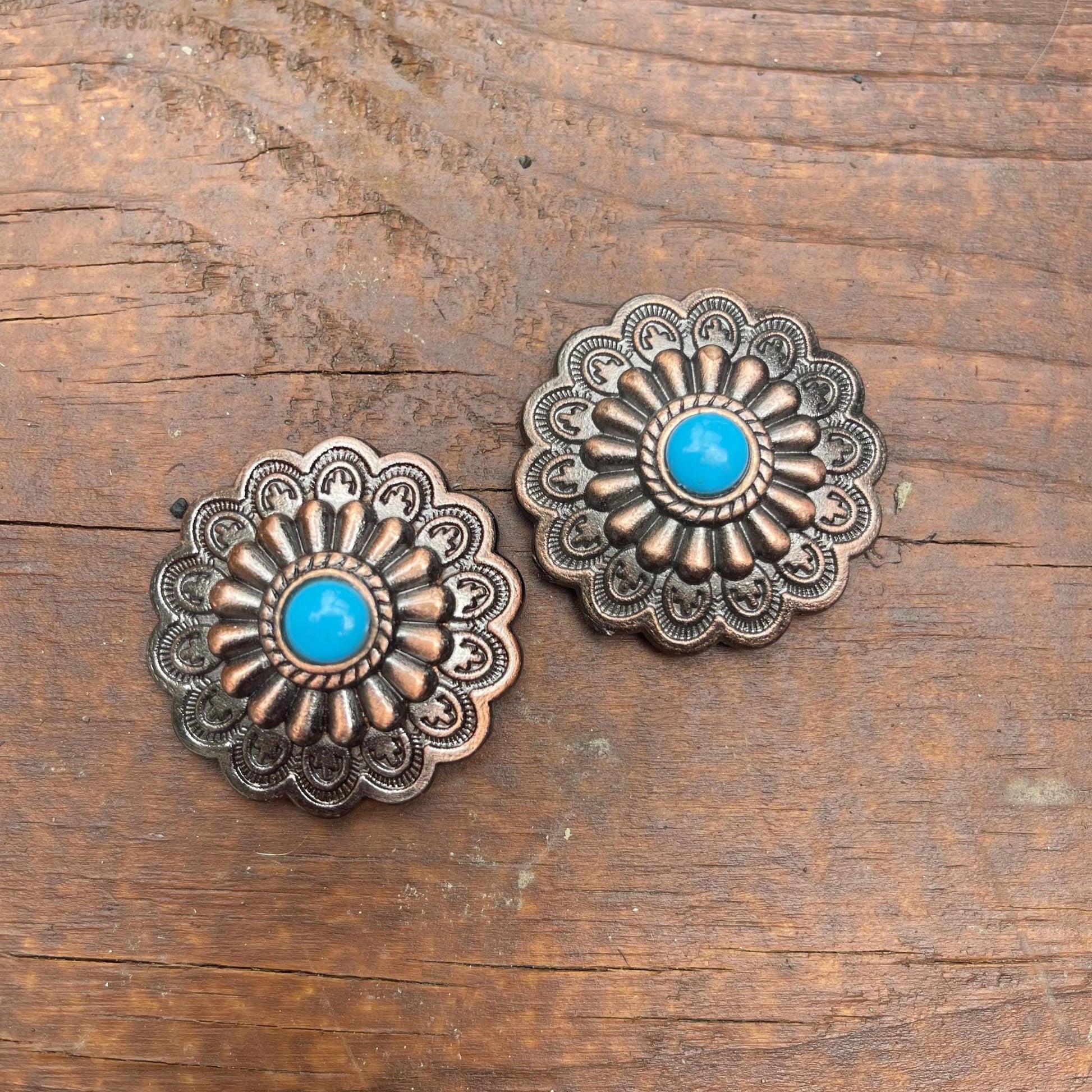 1.5" Antique Bronze Round Flower Concho -  Turquoise Rhinestone - Western Horse Tack