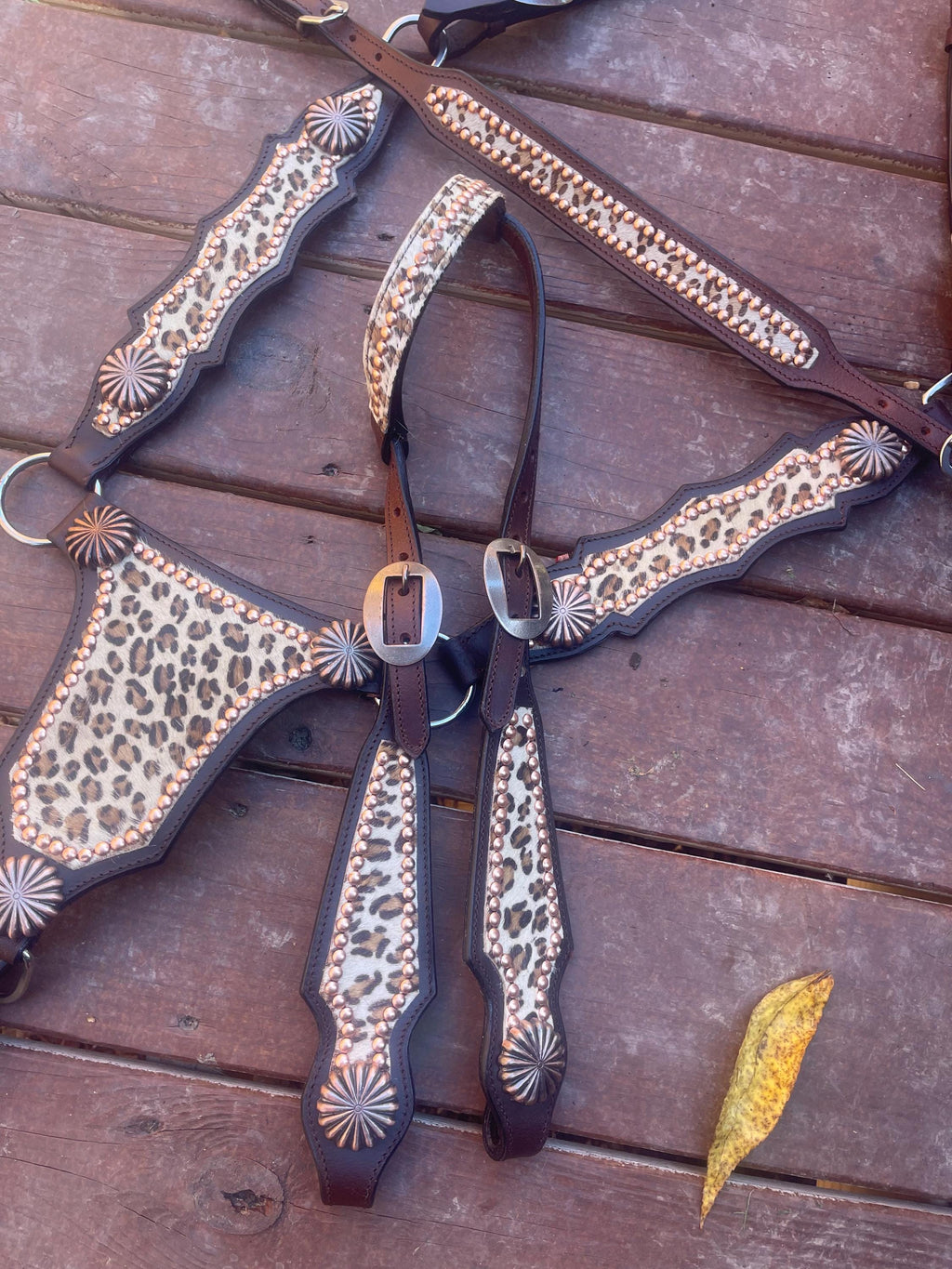 cheetah Western Barrel Racing Tack Set, breastplate, headstall